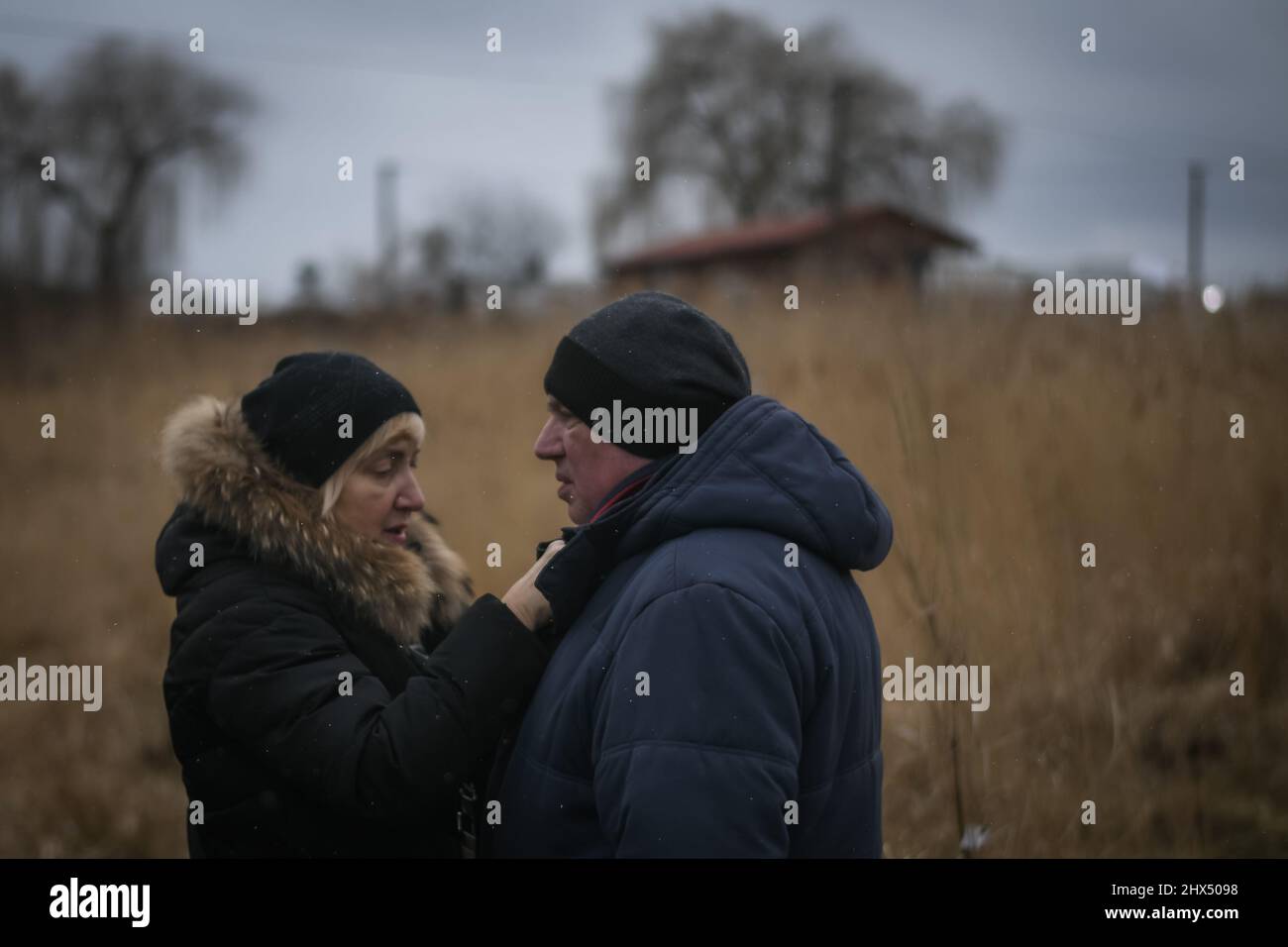 Medyka, Polen, 9. März 2022: Flüchtlinge aus der Ukraine kommen an der Grenze zu Medyka an, nachdem Russland eine umfassende Militäroperation im Land gestartet hat Stockfoto