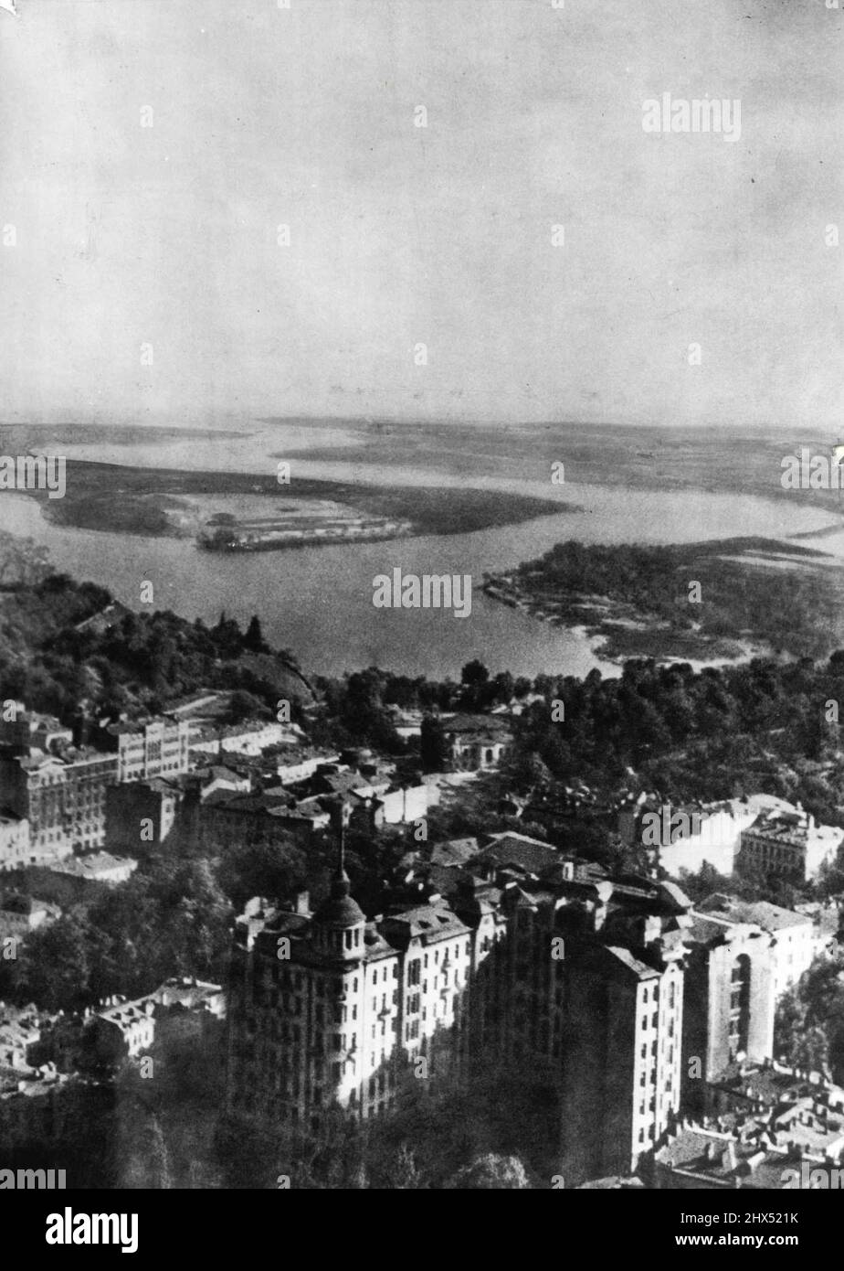 Die steilen Klippen des Flusses Dnepr, auf dem Kiew liegt. 23. Juni 1941. Stockfoto