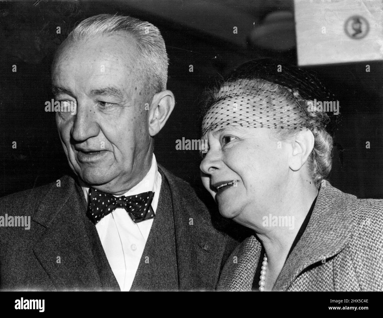 General robert l eichelberger Schwarzweiß-Stockfotos und -bilder - Alamy