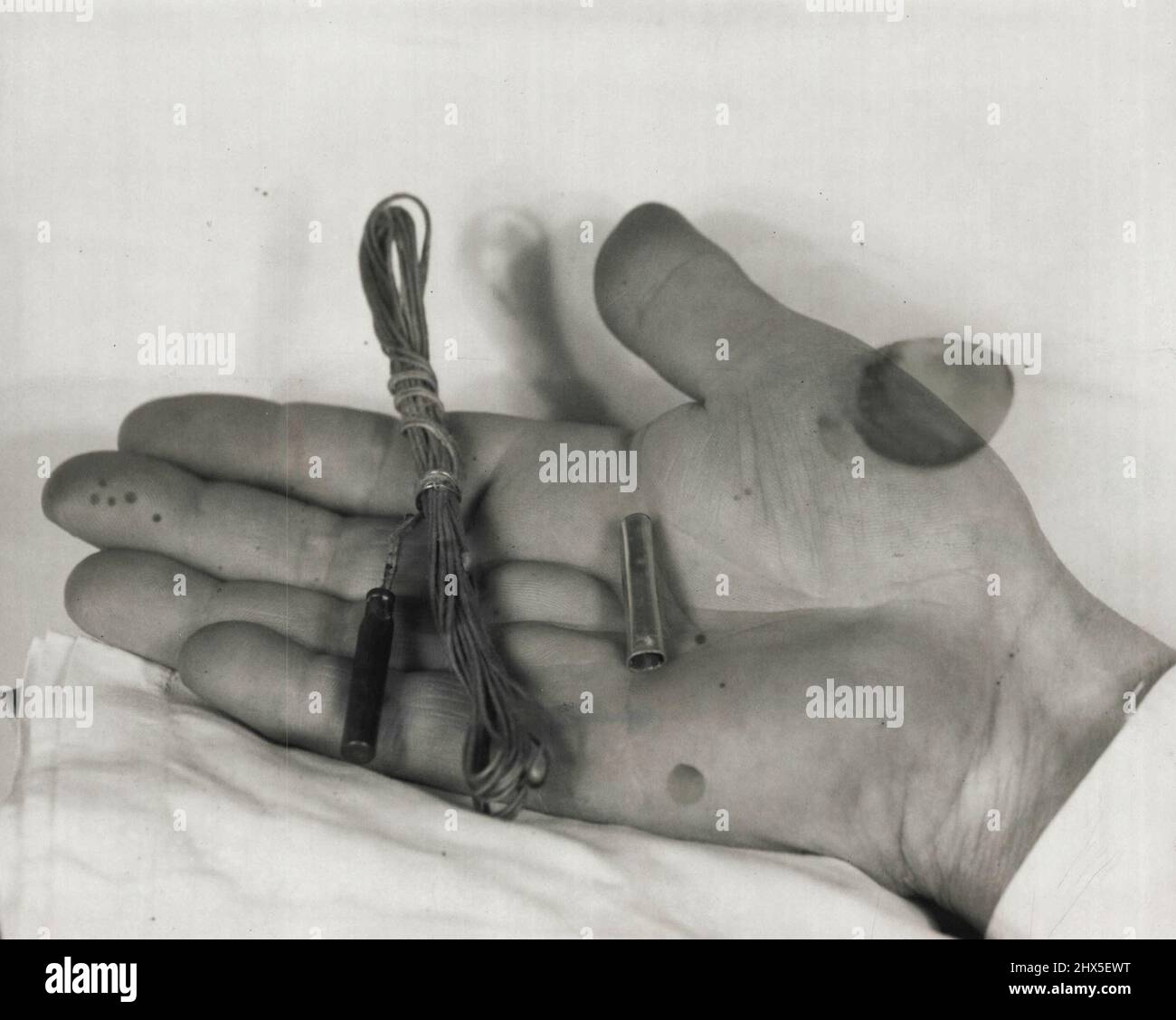 Electric detonator Fotos und Bildmaterial in hoher Auflösung Alamy