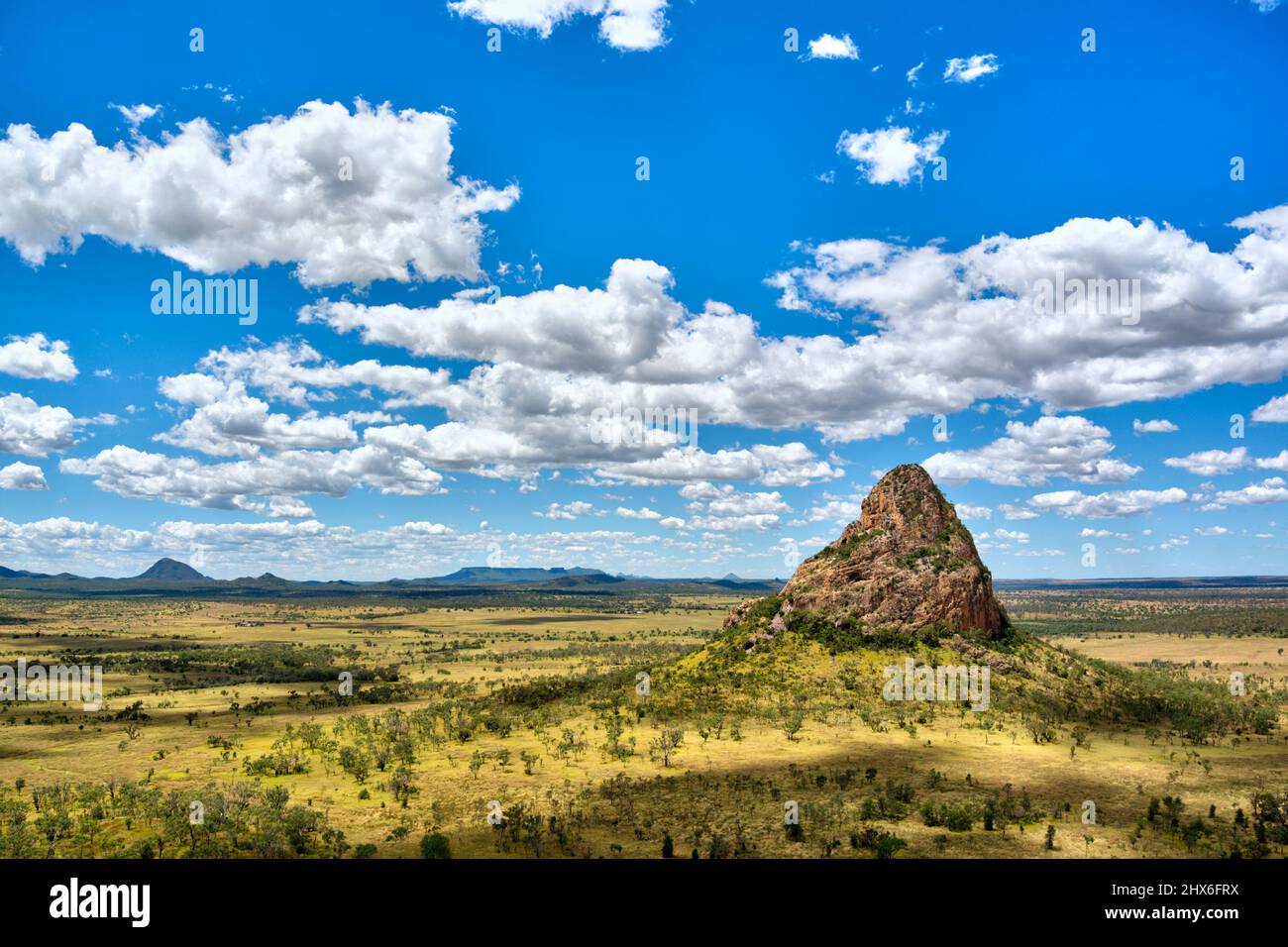 Luftaufnahme des Wolfang Peak National Park neben dem Peak Downs Highway in der Nähe von Clermont Queensland Australien Stockfoto