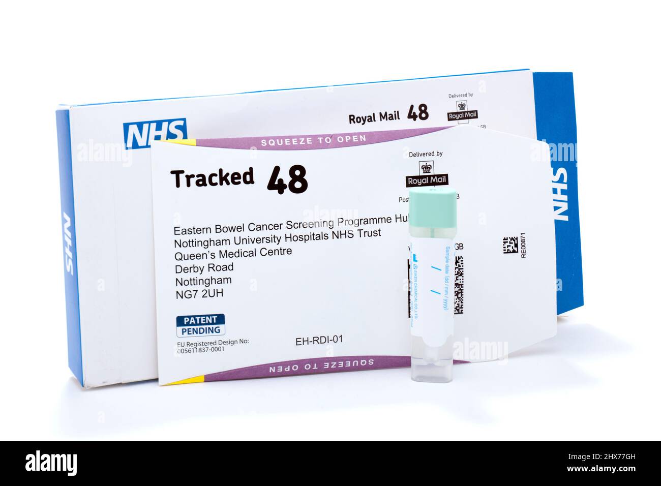 Das NHS Easterrn Darmscanner-Programmpaket wurde durch die Royal Mail gesendet Stockfoto