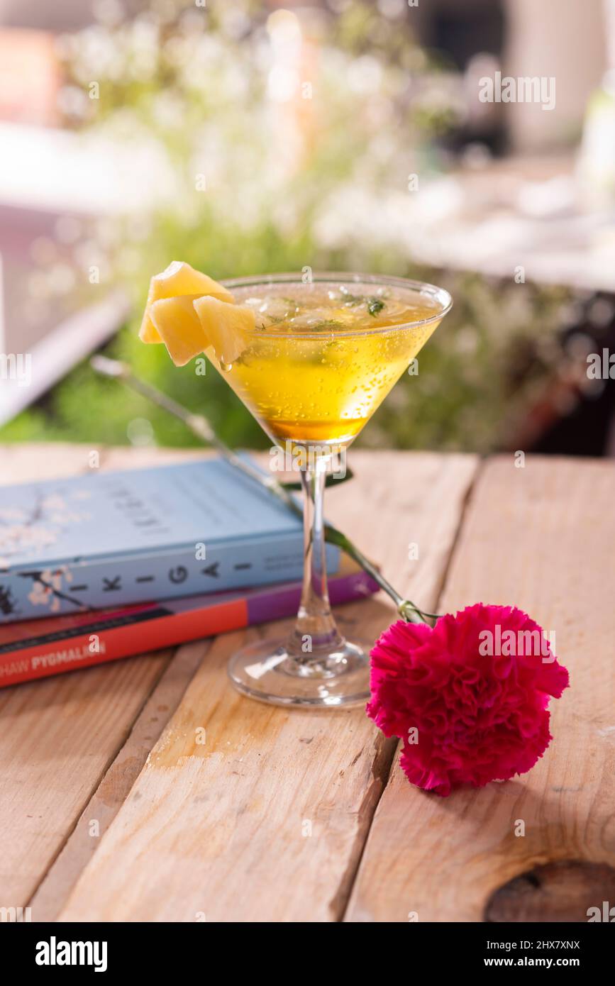 Cocktail auf dem Tisch Stockfoto