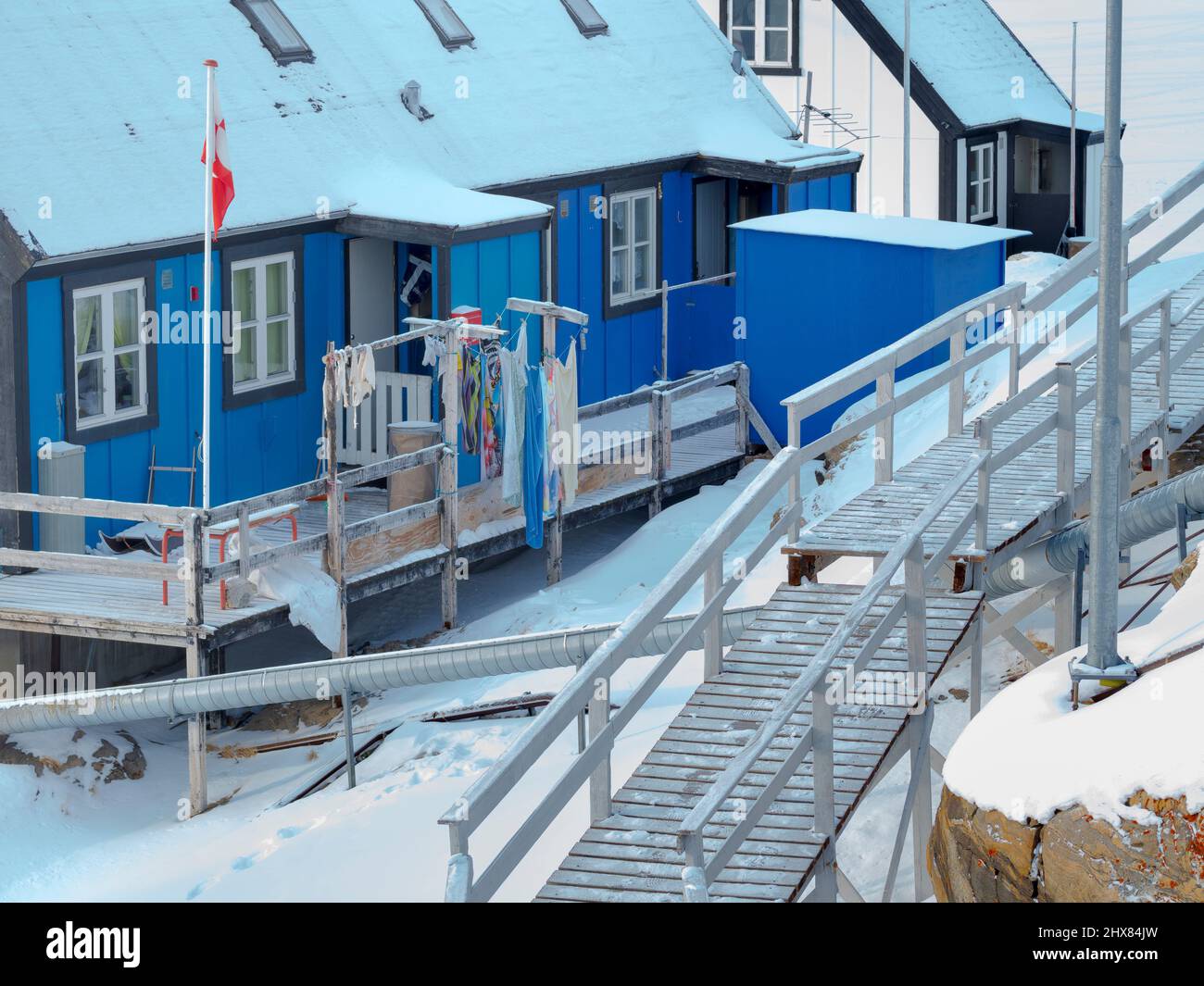 Stadt Uummannaq im Winter im nördlichen Westgreenland jenseits des arktischen Kreises. Nordamerika, Grönland, dänisches Territorium Stockfoto