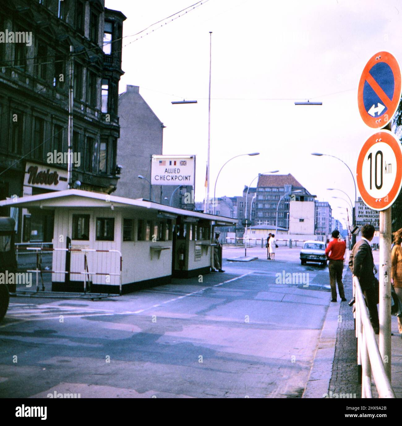 Alliierter Checkpoint in West-Berlin Deutschland ca. 1971 Stockfoto