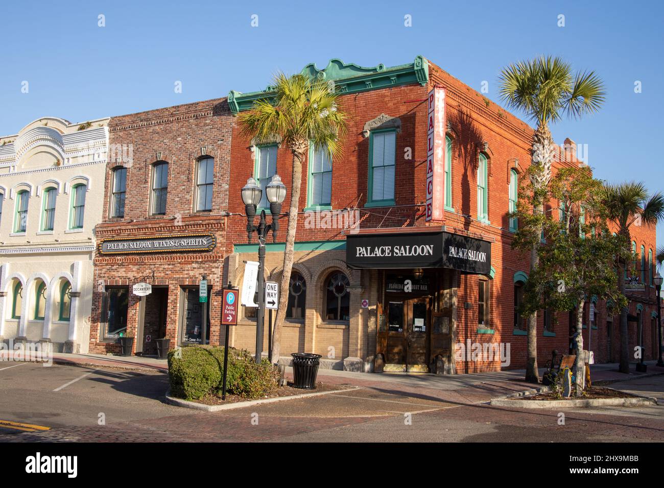 Amelia Island, Florida, USA - 22. Februar 2022 : die älteste Bar in Florida The Palace Saloon im historischen Frenandina Beach auf Amelia Island, Stockfoto