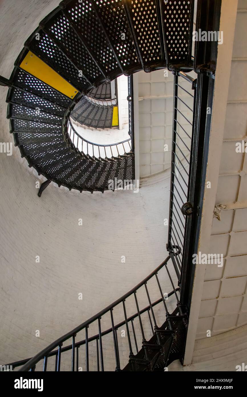 Spiralstaricase aus Metall im Leuchtturm von St. Augustine, Florida. Stockfoto