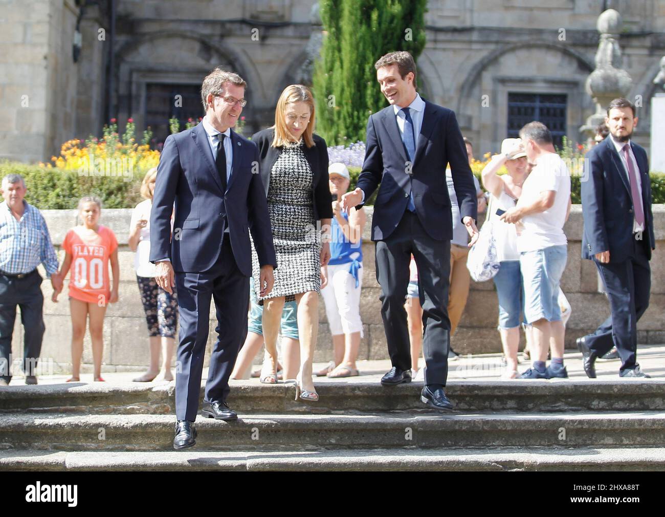 Santiago de Compostela-Spanien. Alberto Nuñez Feijoo, Präsident der Xunta de Galicia, zusammen mit Pablo Casado, Präsident der Volkspartei Stockfoto