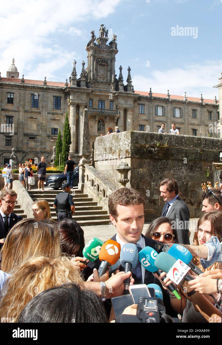 Santiago de Compostela-Spanien. Pressekonferenz von Pablo Casado, dem nationalen Präsidenten der Partei Partido Popular (PP) am 10. April 2019 Stockfoto