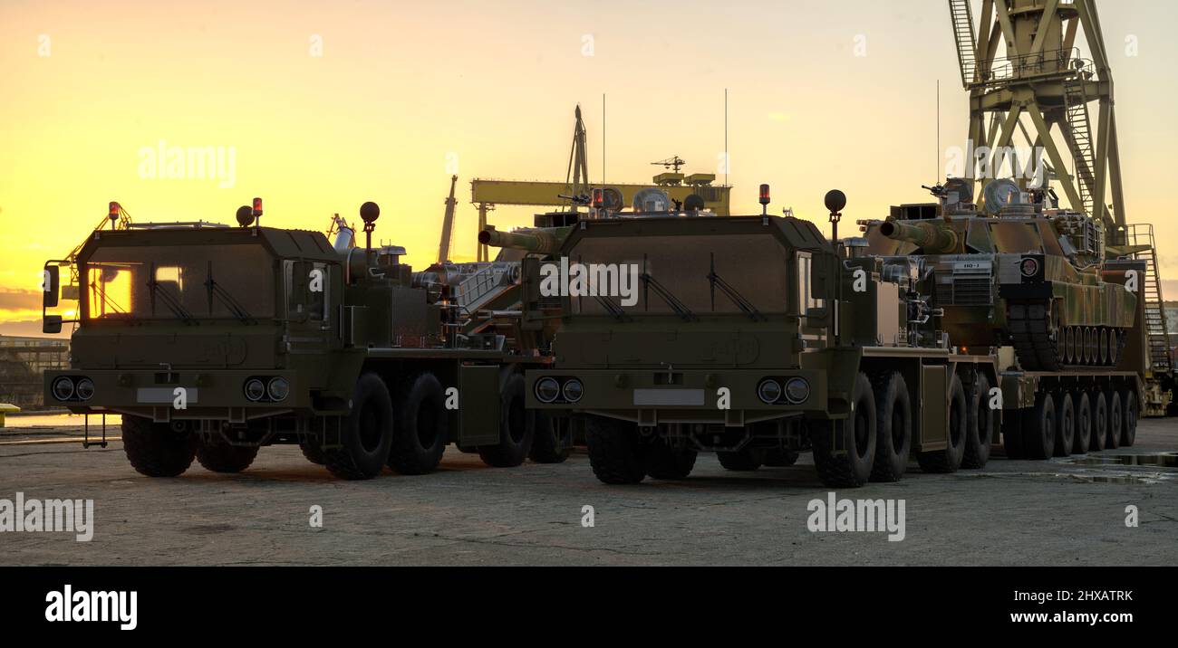 Kampfteam der Panzerbrigade beim Entladen im Hafen Stockfoto