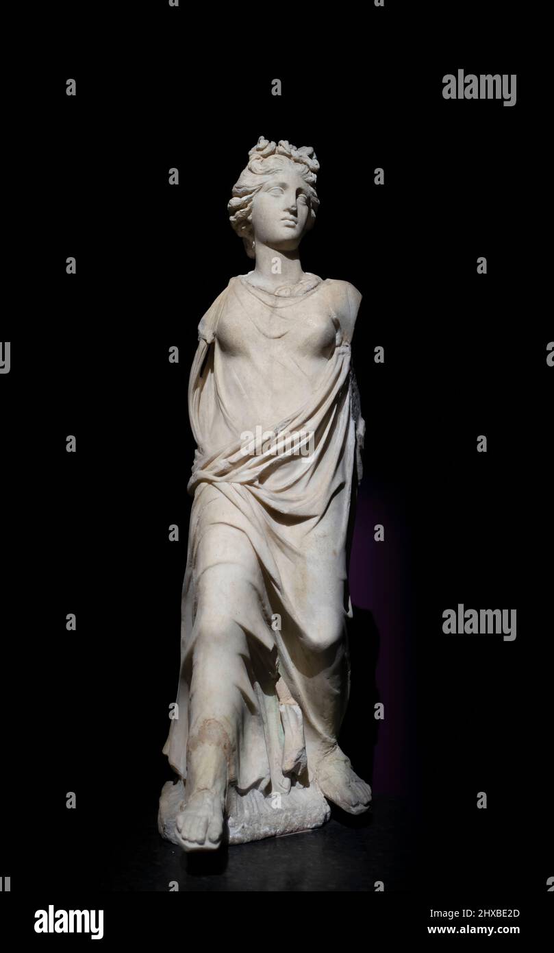 Statue von Nike, Göttin des Sieges in der griechischen Mythologie. Aus Der  Antiken Stadt Cyrene. Istanbul Archäologisches Museum, Türkei  Stockfotografie - Alamy