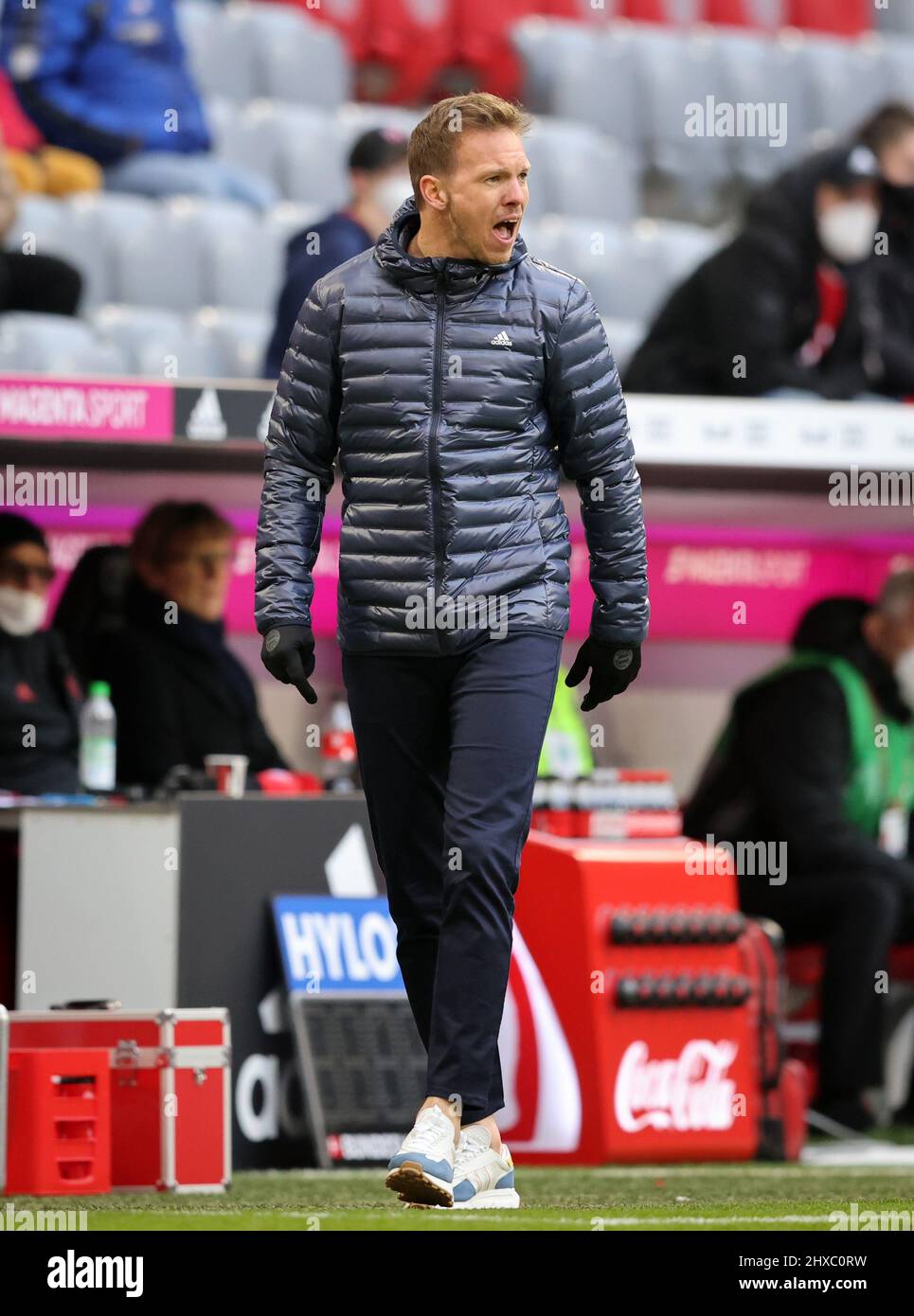 Trainer Julian Nagelsmann vom FC Bayern München MŸnchen Bayer Leverkusen 1. Fußball Bundesliga Saison 2021 / 2022 5.3.2022 © diebilderwelt / Alamy Stock Stockfoto