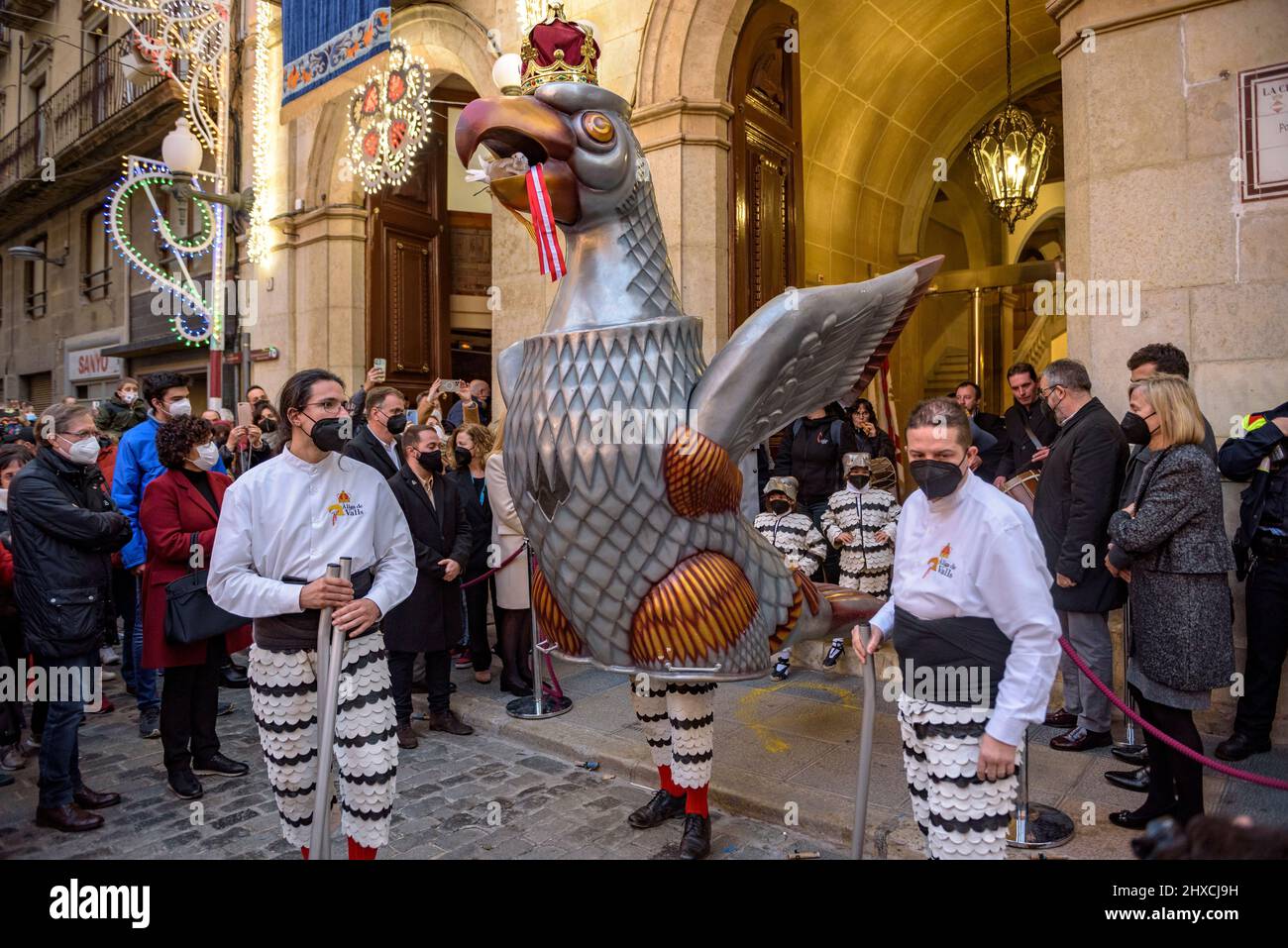 Der Adler von Valls bei der Prozession des Valls-Decennial-Festivals 2022, zu Ehren der Jungfrau der Candlemas in Valls (Tarragona, Katalonien, Spanien) Stockfoto