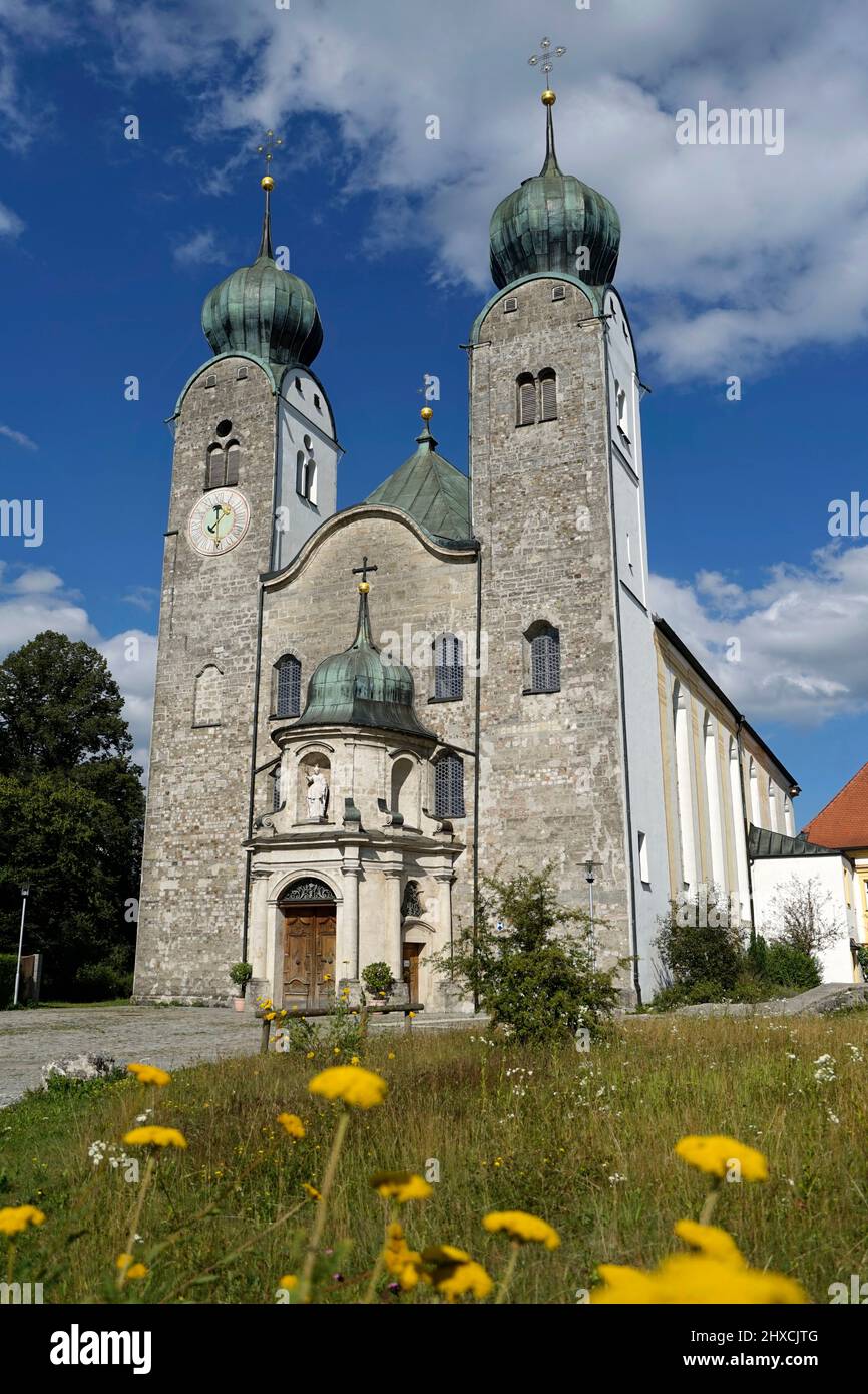Deutschland, Bayern, Oberbayern, Chiemgau, Altenmarkt an der Alz, Kloster Baumburg, St. Margaretenkloster-Kirche Stockfoto