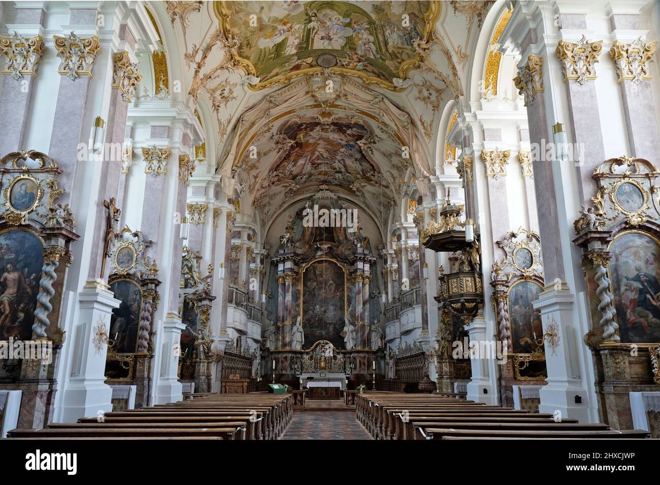 Deutschland, Bayern, Oberbayern, Chiemgau, Altenmarkt an der Alz, Kloster Baumburg, St. Margaretenkloster-Kirche, innen Stockfoto