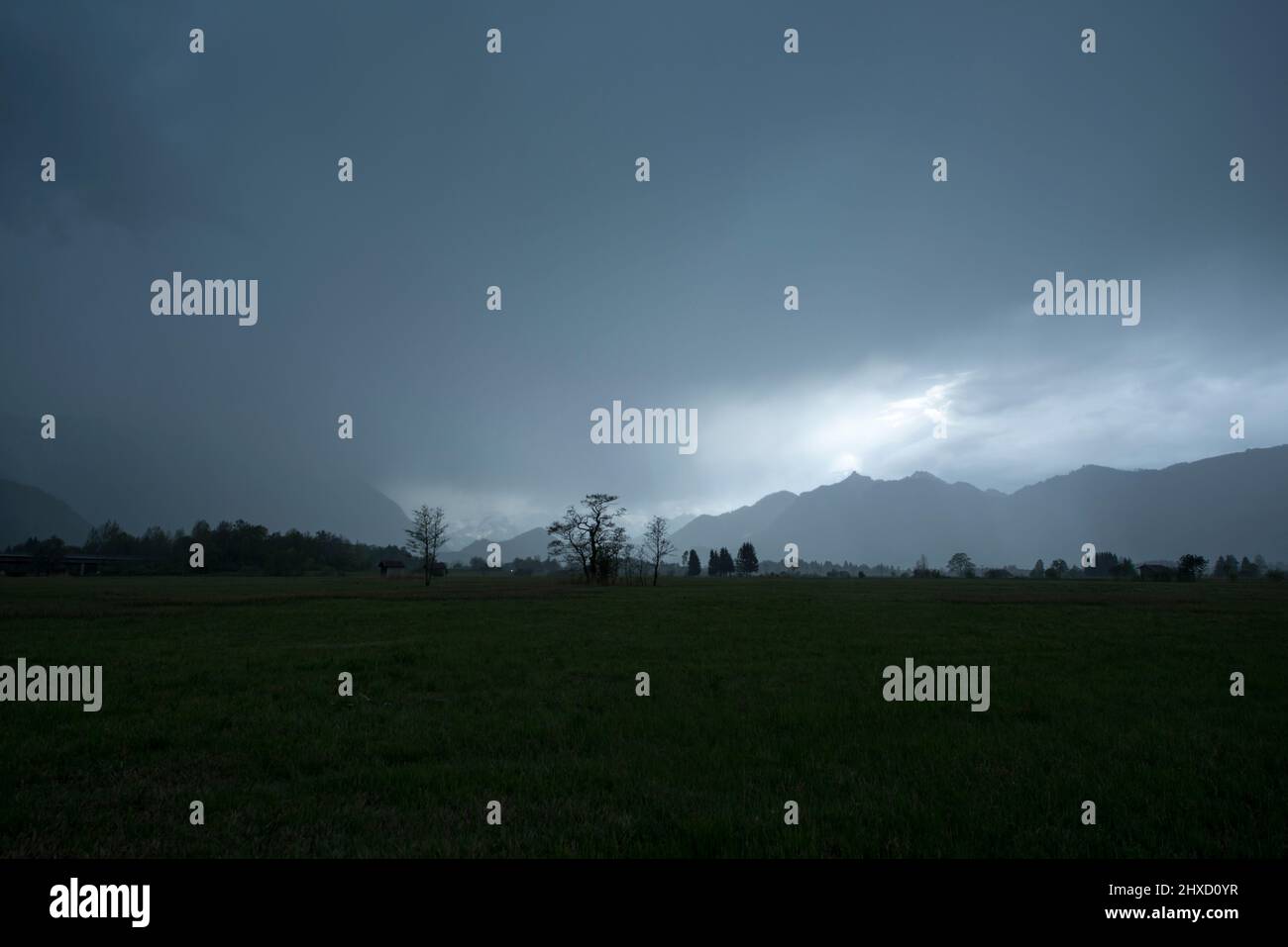 Gewitter, Wolken, Berge, oberbayern, murtau, Feder Stockfoto