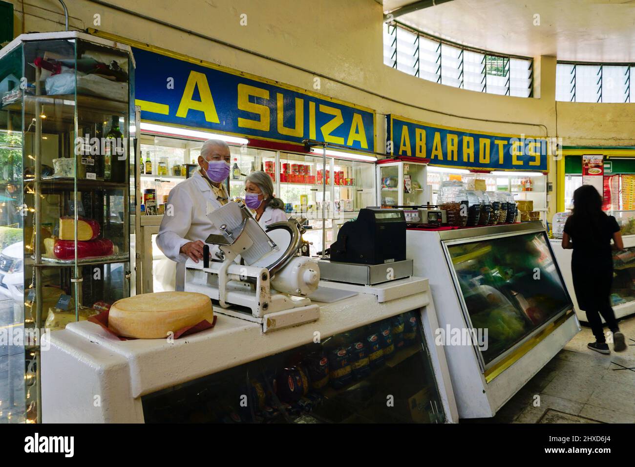 La Suiza Abarrotes Käsetheke, Mercado Michoacan, Mexiko-Stadt, Mexiko Stockfoto