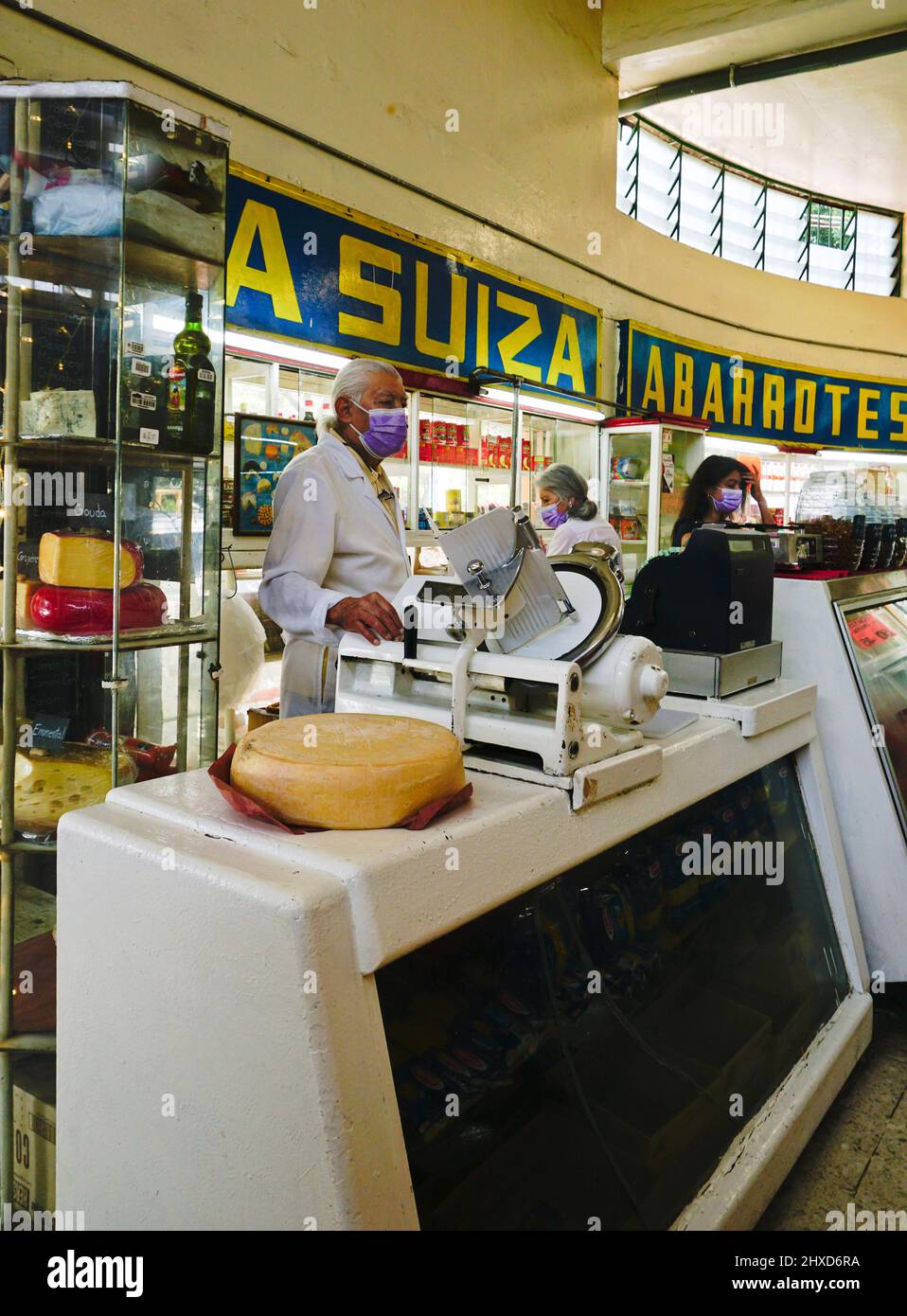 La Suiza Abarrotes Käsetheke, Mercado Michoacan, Mexiko-Stadt, Mexiko Stockfoto