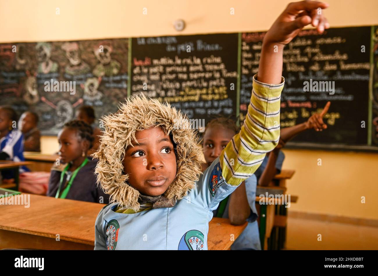 NIGER, Maradi, Tiberi, katholische Kirche, soziale Projekte katholischer Ordensdiener Christi, Kinderschule / NIGER, Maradi, Tiberi, katholische Kirche, soziale Projekte der Ordensschwester Marie Catherine Kingbo, Oberin der „Dienerinnen Christi“, Schule Stockfoto