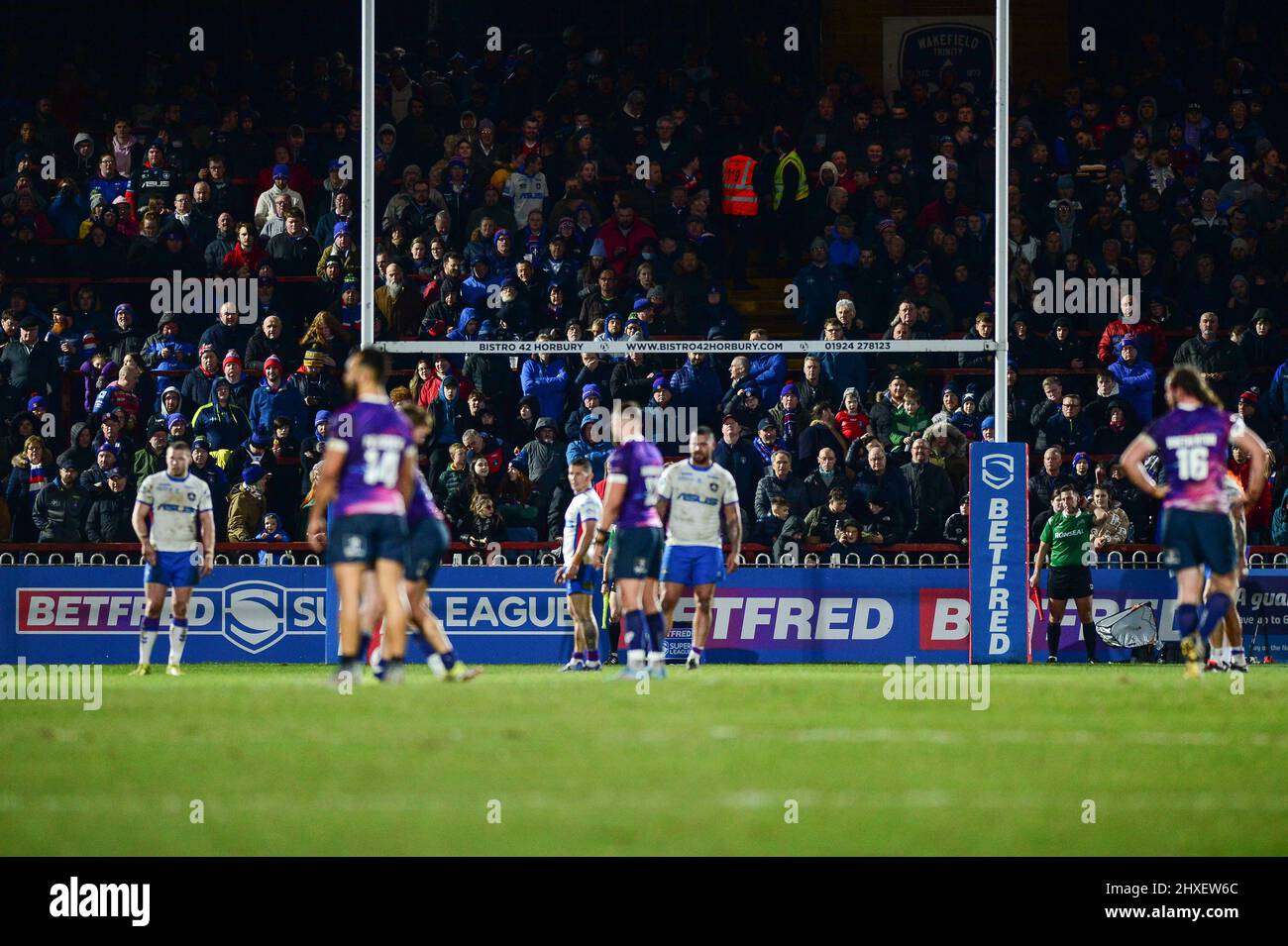 Wakefield, England - 11.. März 2022 - Wakefield Trinity Fans. Rugby League Betfred Super League Runde 5 Wakefield Trinity vs Toulouse Olympique im Be Well Support Stadium, Wakefield, UK Dean Williams Stockfoto