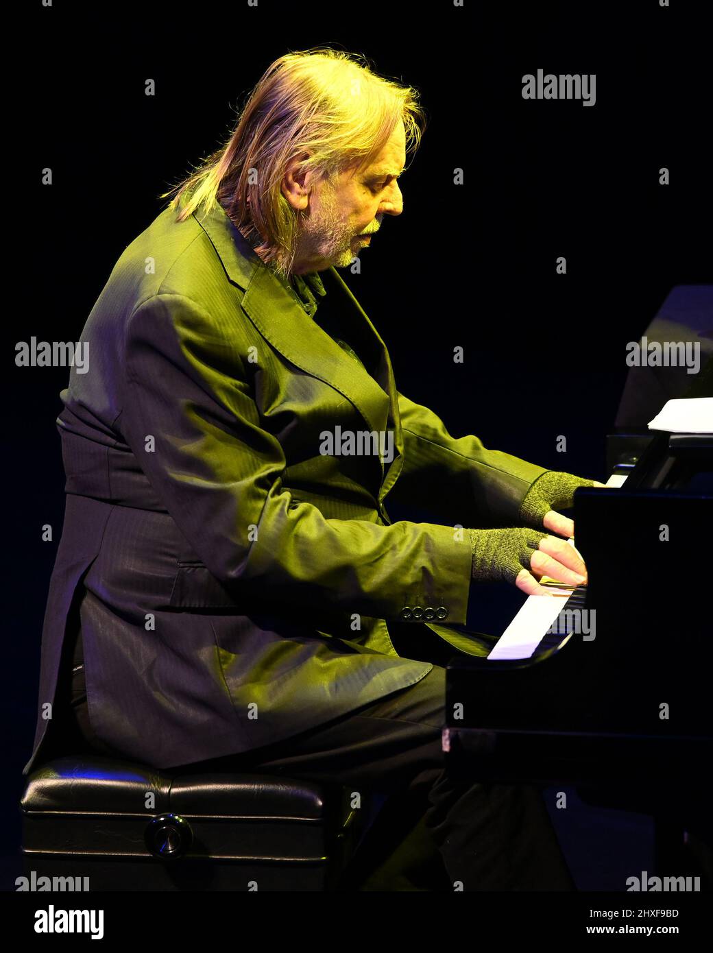 Fort Lauderdale, FL, USA. 11. März 2022. Rick Wakeman tritt während der „Even Grumpier Old Rock Star Tour“ im Broward Center for the Performing Arts am 11. März 2022 in Fort Lauderdale, Florida, auf. Kredit: Mpi04/Media Punch/Alamy Live Nachrichten Stockfoto