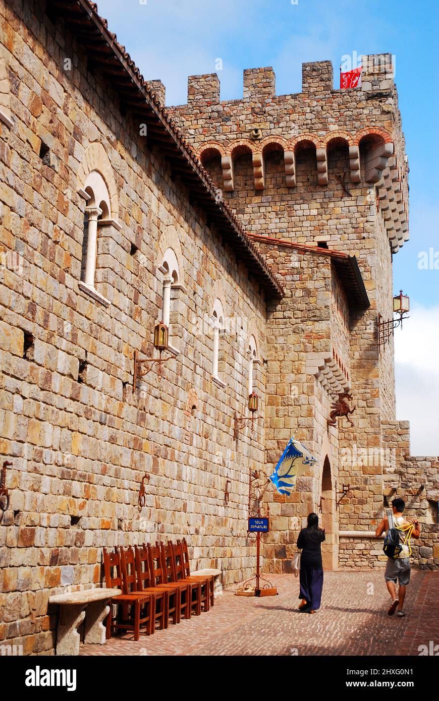 Das Castillo de Amorosa, ein Weingut im Napa Valley, das wie eine mittelalterliche Burg erbaut wurde Stockfoto