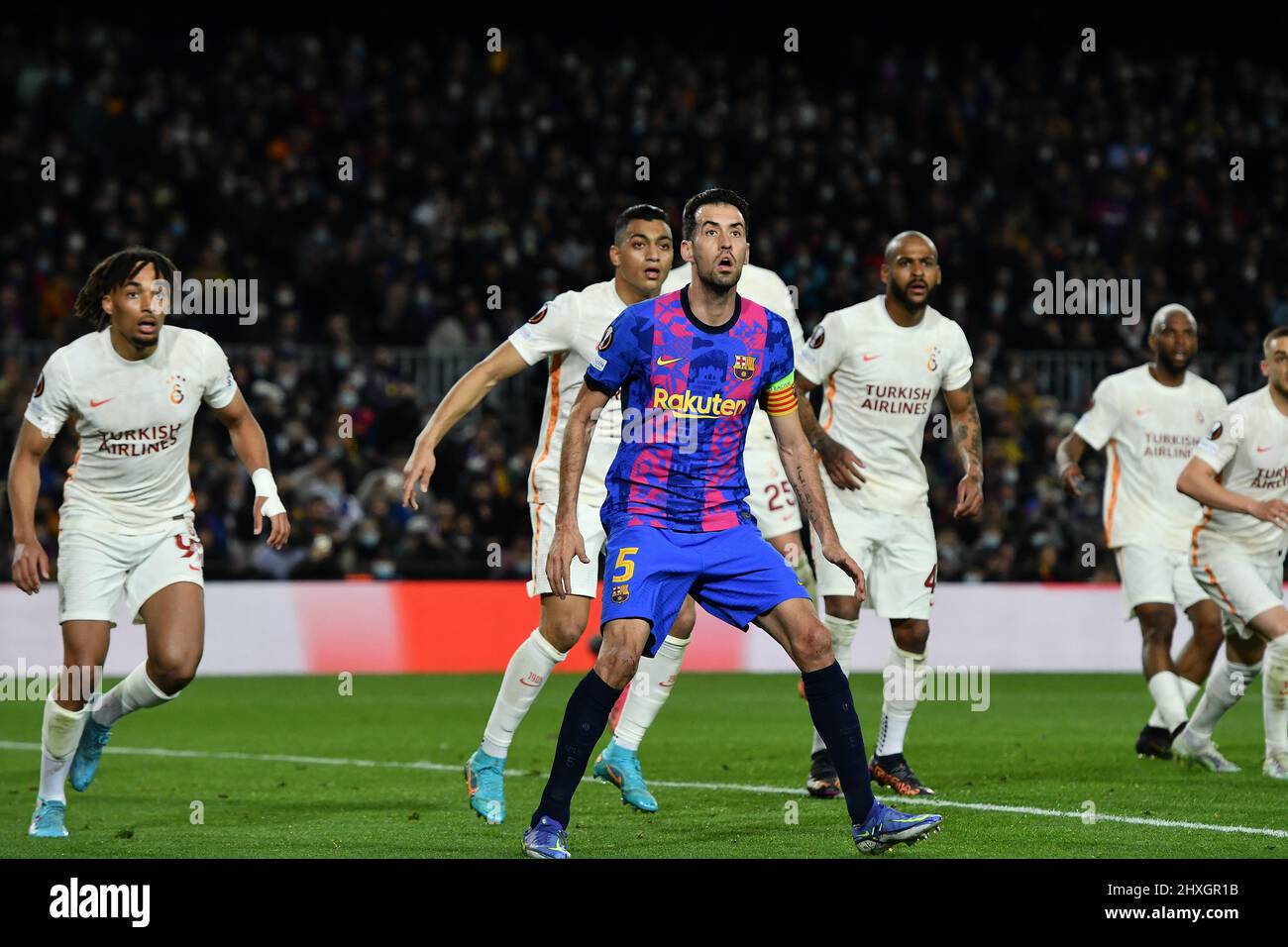 Barcelona, Spanien, 10. März 2022. Sergio Busquets (5) vom FC Barcelona während des Europa League-Spiels zwischen dem FC Barcelona und Galatasaray SK im Camp Nou Stockfoto
