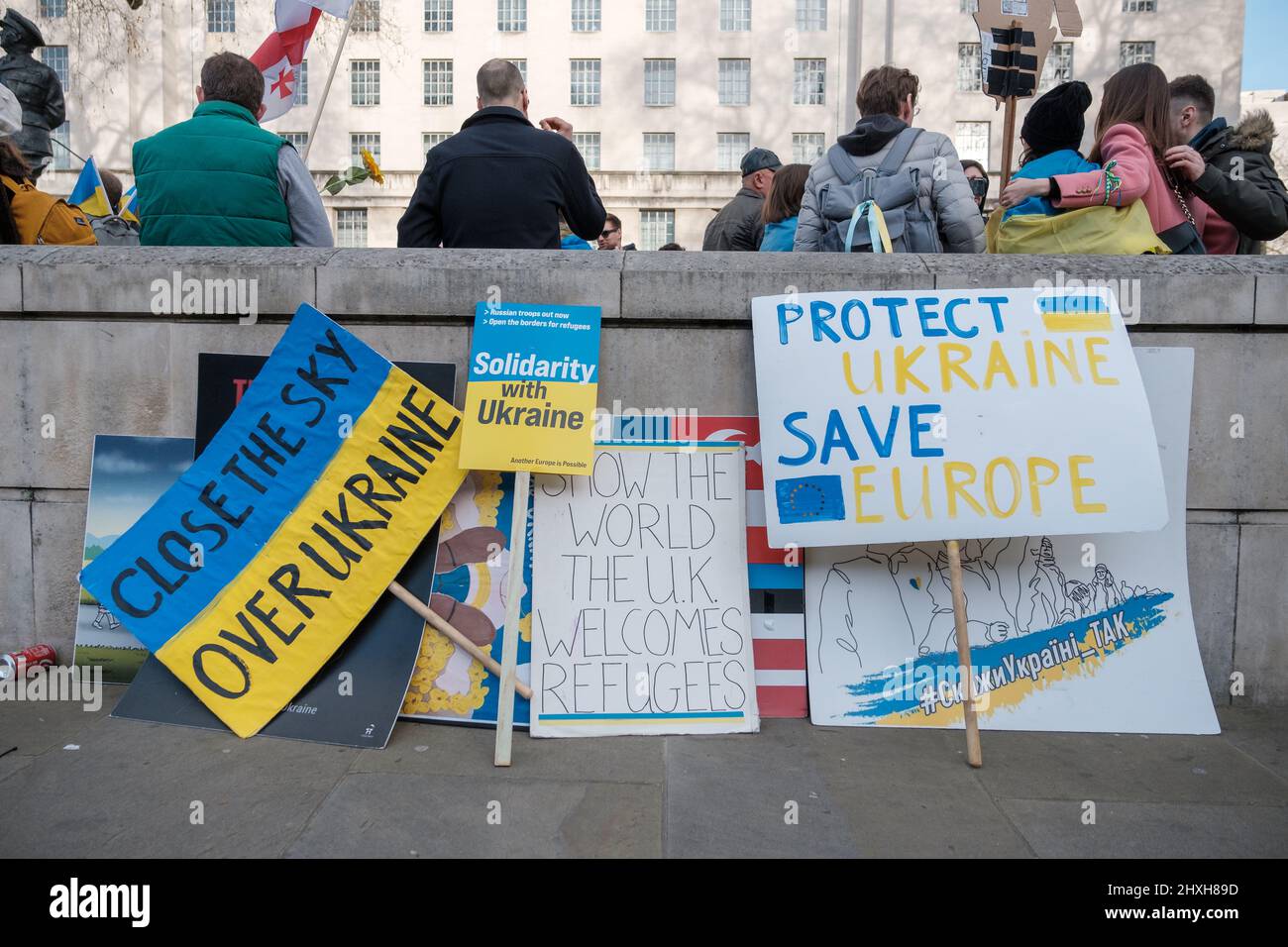 12.. März 2022, Es sind nun drei Wochen nach den ukrainischen Protesten und der Invasion der Ukraine, die gleichen Gefühle haben sich fortgesetzt, aber die Dinge sind Stockfoto