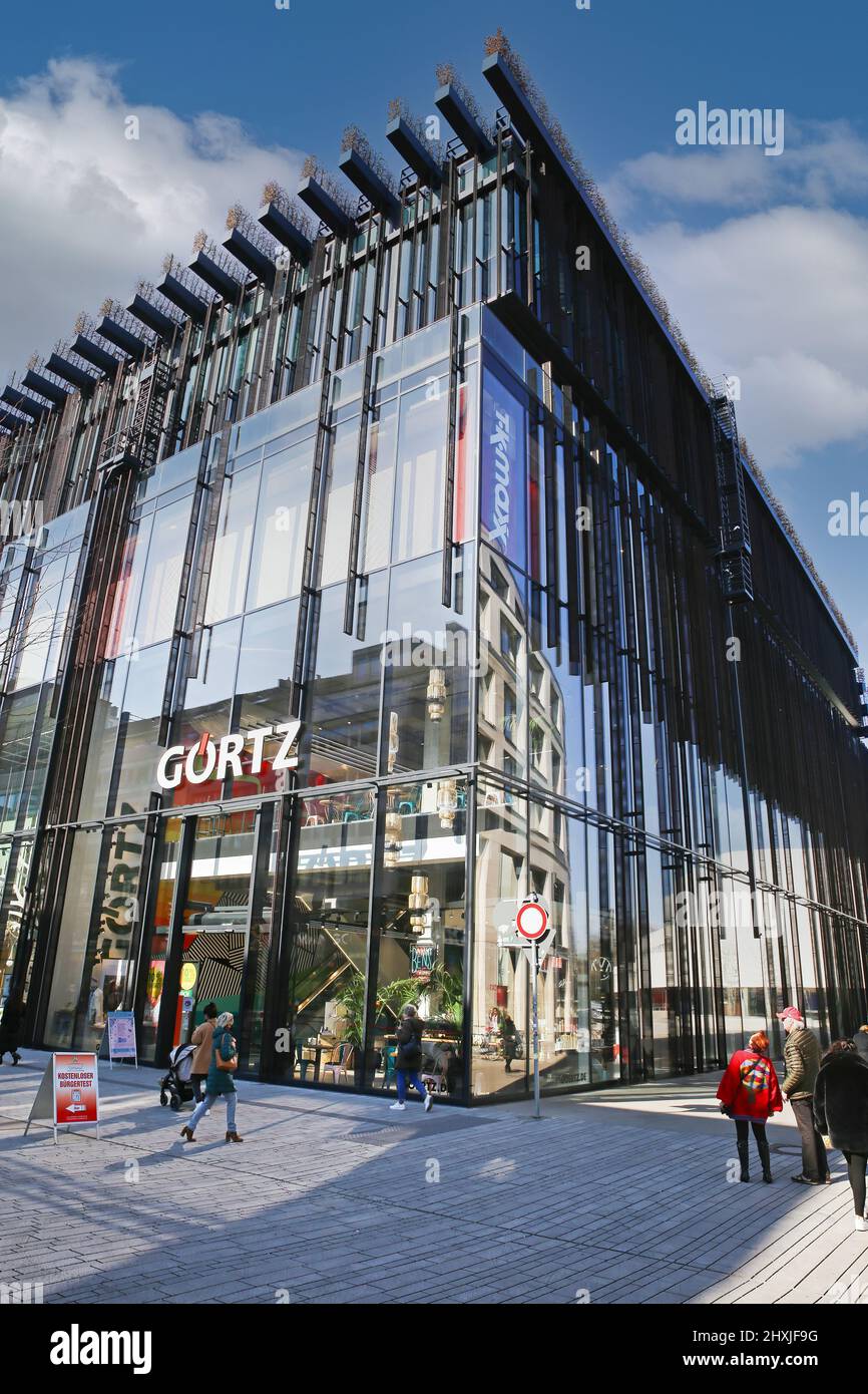 Düsseldorf (Schadowstrasse, Kö Bogen II, Deutschland - März 9. 2022 ...