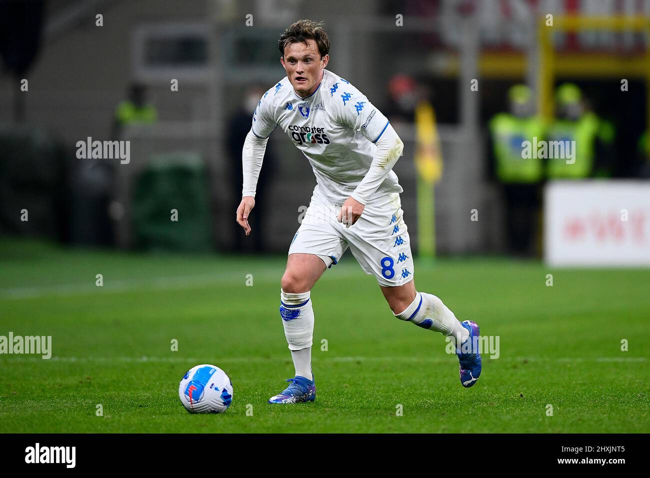 Mailand, Italien. 12. März 2022. Liam Henderson vom FC Empoli in Aktion während des Fußballspiels der Serie A zwischen AC Mailand und dem FC Empoli. Kredit: Nicolò Campo/Alamy Live Nachrichten Stockfoto