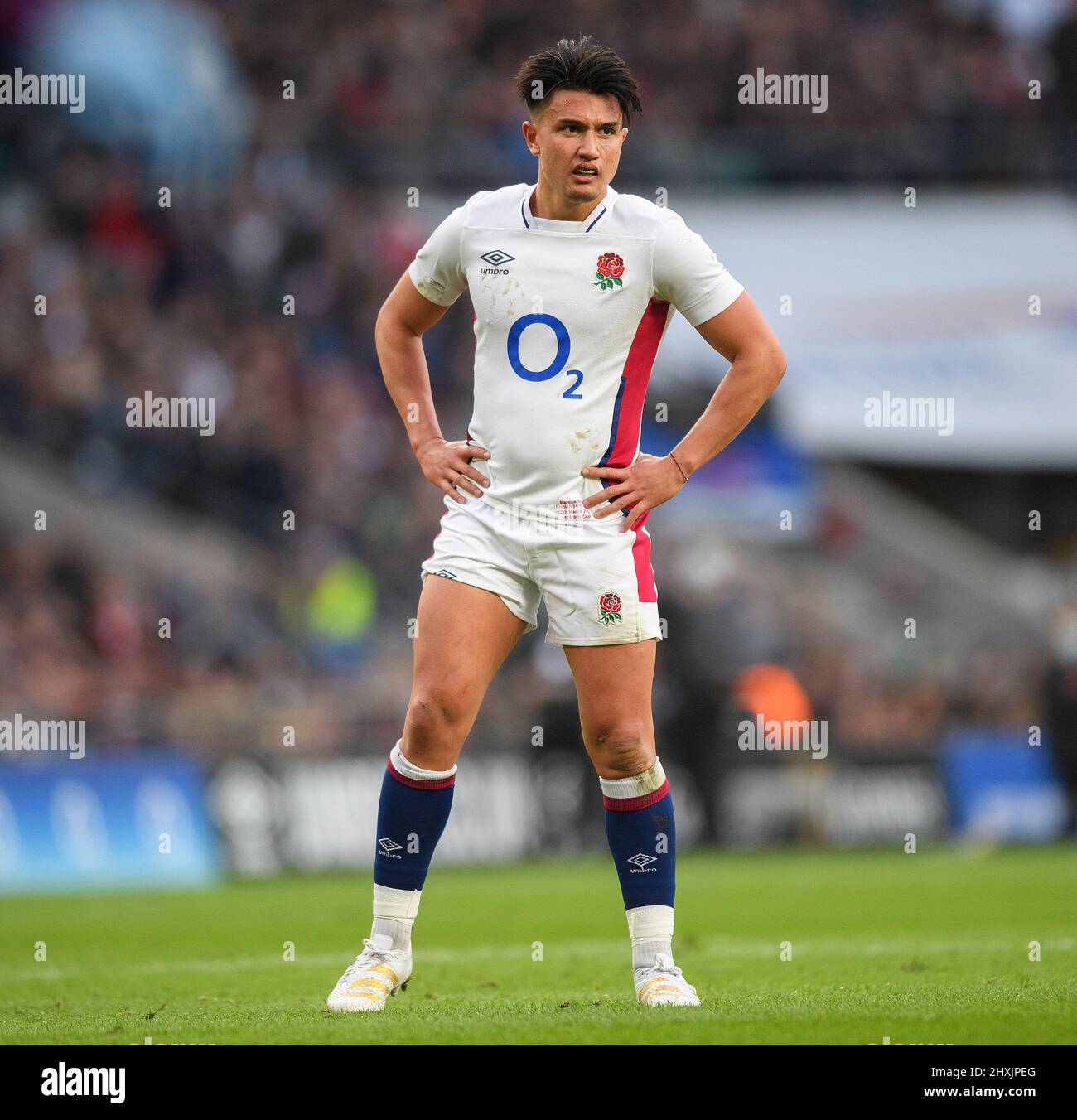 12. März 2022 - England gegen Irland - Guinness Six Nations - Twickenham Stadium Englands Marcus Smith während des Spiels gegen Irland. Bildnachweis : © Mark Pain / Alamy Live News Stockfoto