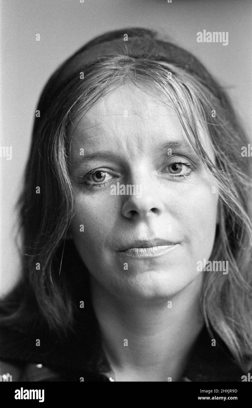 Lady Lucan, Ehefrau des vermissten Lord Lucan, abgebildet in ihrem Londoner Haus. 20.. Oktober 1977. Stockfoto