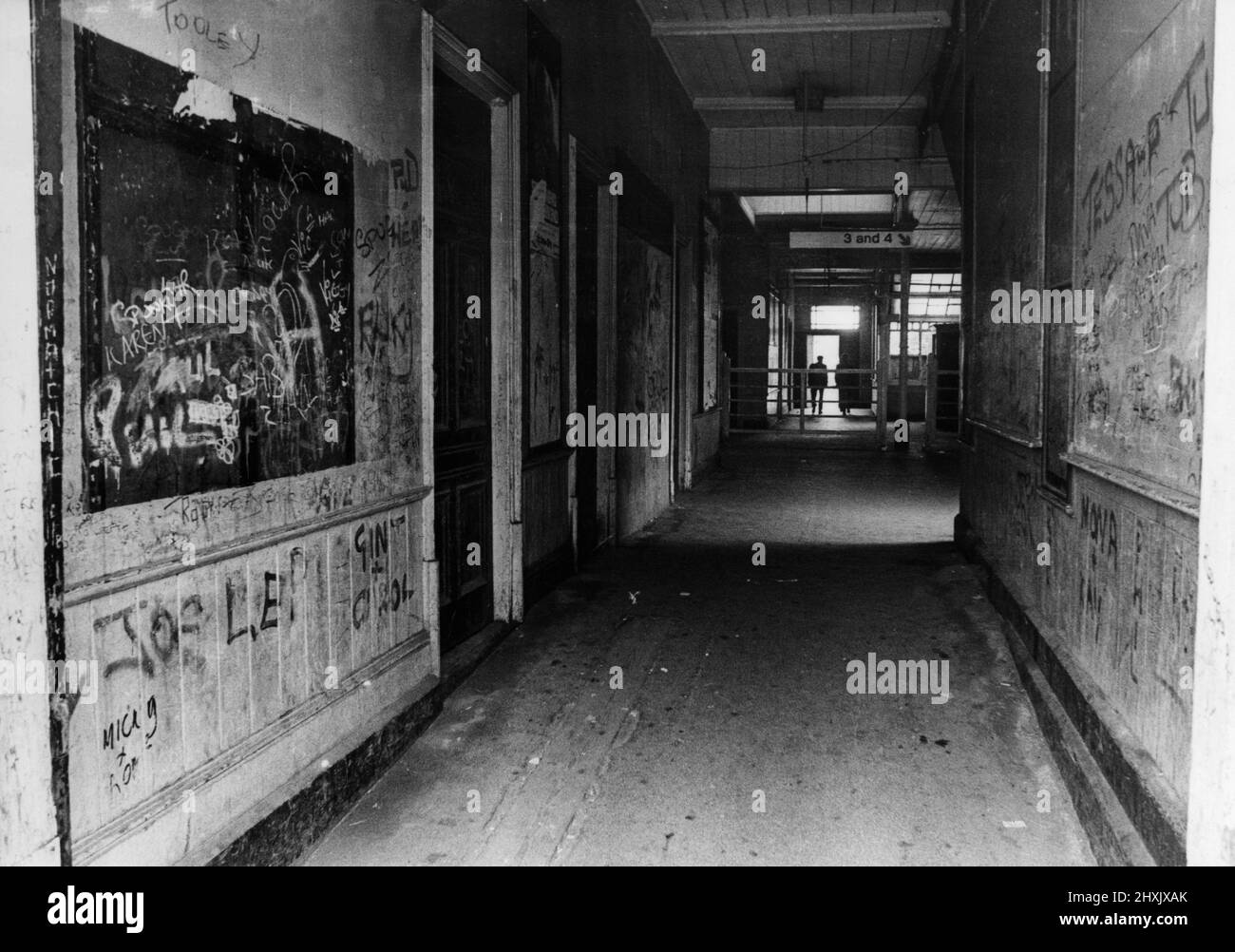 Graffiti am Bahnhof Heaton, Newcastle upon Tyne, England, 10.. Juli 1977. Stockfoto