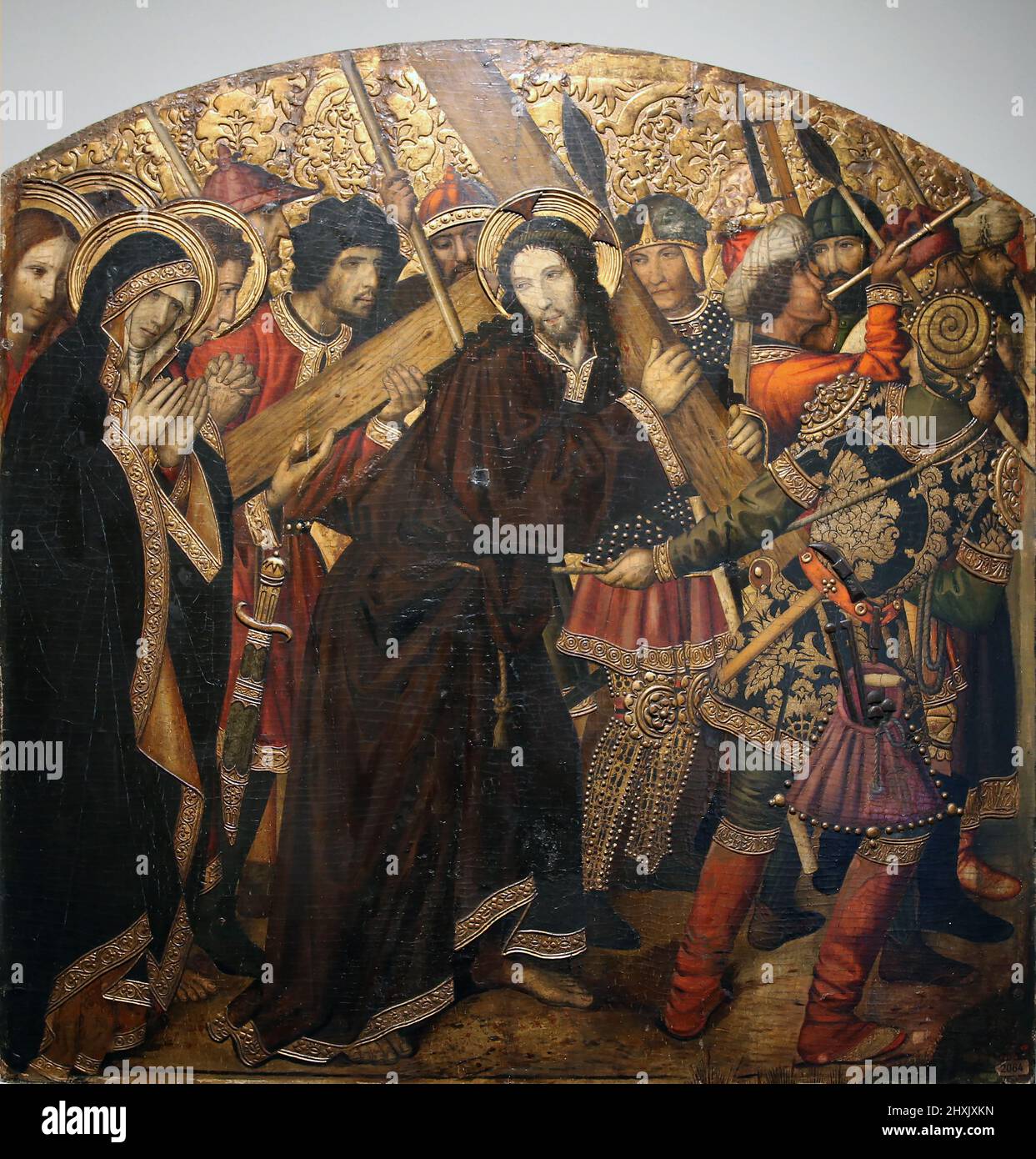 Tafel aus Altarbild. Jesus auf dem Weg zum Kalvarienberg von Jaume Huguet (1414-1492). Von Der St. Agustin Vell Kirche. Barcelona. Frederic Marés Museum. Barc Stockfoto
