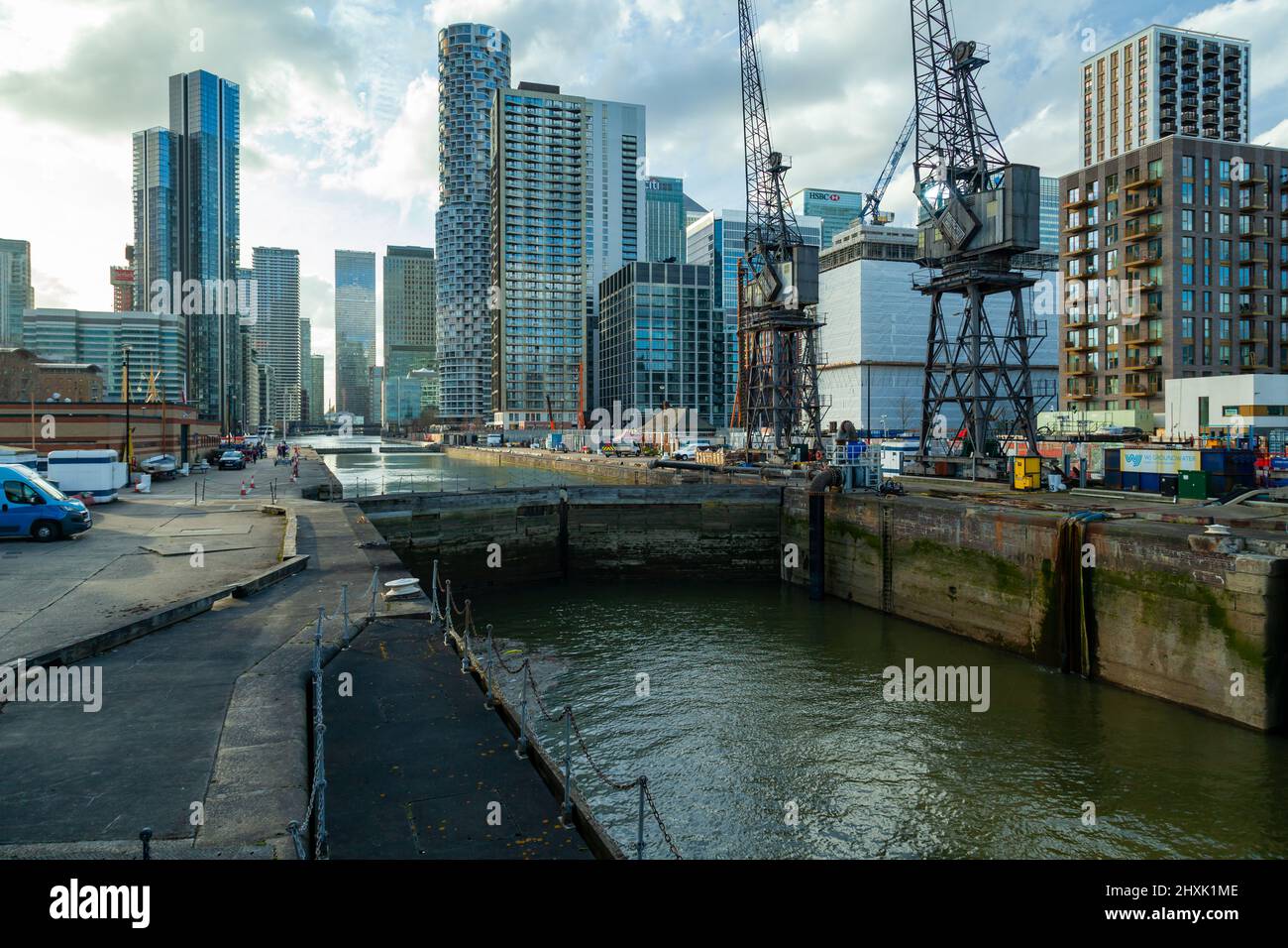 Schleusen am South Dock, Canary Wharf, London. Stockfoto