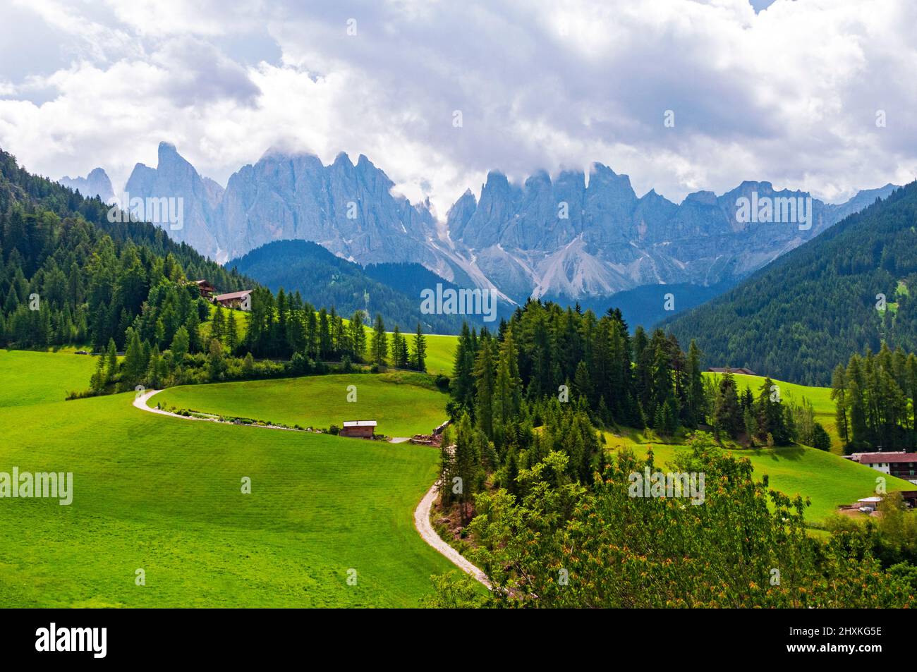 Dolomitengipfel des Naturparks Puez Geisler, Südtirol, Italien Stockfoto