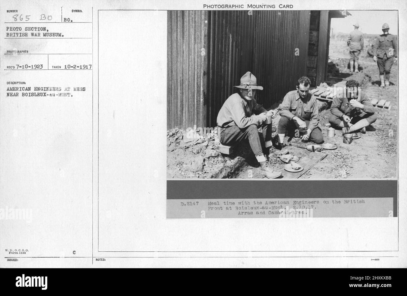 Amerikanische Ingenieure bei Mess in der Nähe von Boisleux-au-Mont. 10-2-1917. Sammlung von Fotografien aus dem Ersten Weltkrieg, 1914-1918, die die militärischen Aktivitäten der britischen und anderen Streitkräfte und des Personals während des Ersten Weltkriegs darstellen Stockfoto