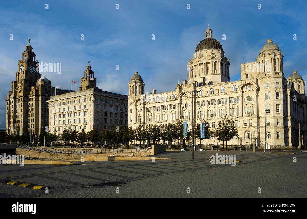 Liverpools drei Grazien am Pier Head Stockfoto