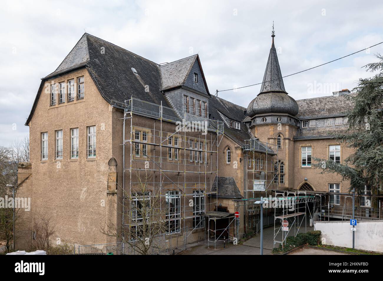 Ehemaliges Gymnasium in der Strohgasse 14, heute Kindergarten. Stockfoto