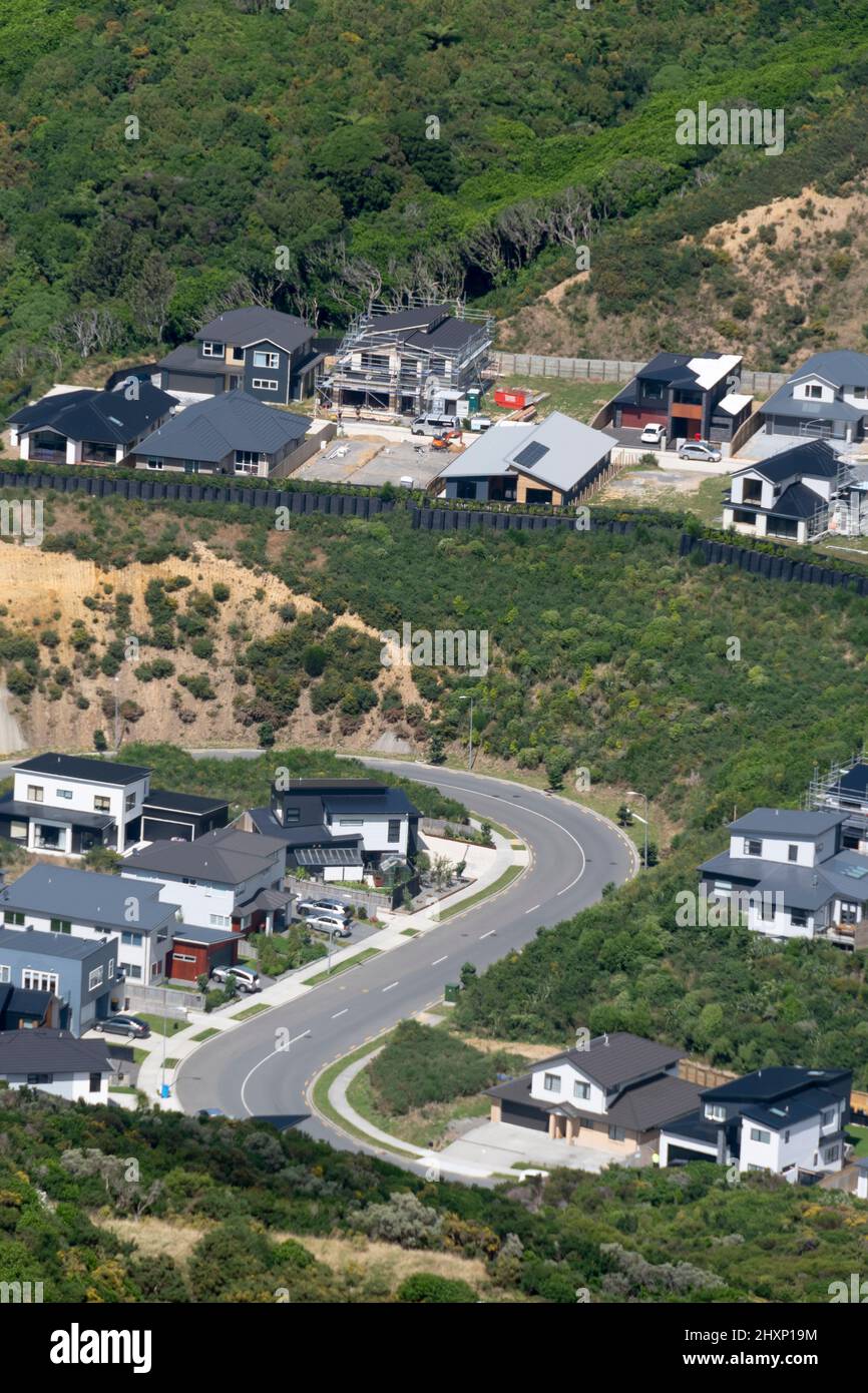 Wohnanlage in einem Tal in der Nähe von Ngaio, Wellington, Nordinsel, Neuseeland Stockfoto