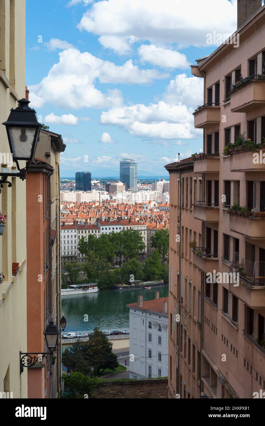Lyon und die Rhône gesehen von La Croix Rousse, Bellevue Square, Rhône-Alpes, Frankreich Stockfoto