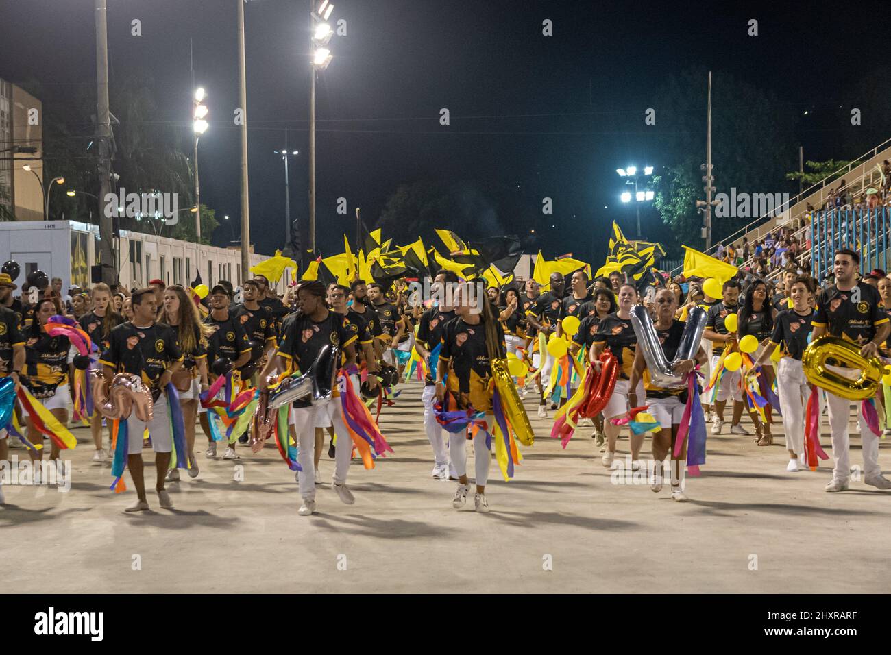 Rio de Janeiro, Rio de Janeiro, Brasilien. 13. März 2022. (INT) Sambo Schools Special Group Karneval Probe. 13. März 2022, Rio de Janeiro, Brasilien: Samba-Schulen der Rio Carnival Special Group kehren am Sonntag (13) zum zweiten Tag der technischen Proben für den Karneval in Sapucai 2022 nach Sapucai zurück. Imperatriz, Sao Clemente und Portela.Quelle: Carlos Santtos/Thenews2 (Foto: Carlos Santtos/TheNews2/Zumapress) (Bild: © Carlos Santtos/TheNEWS2 via ZUMA Press Wire) Stockfoto