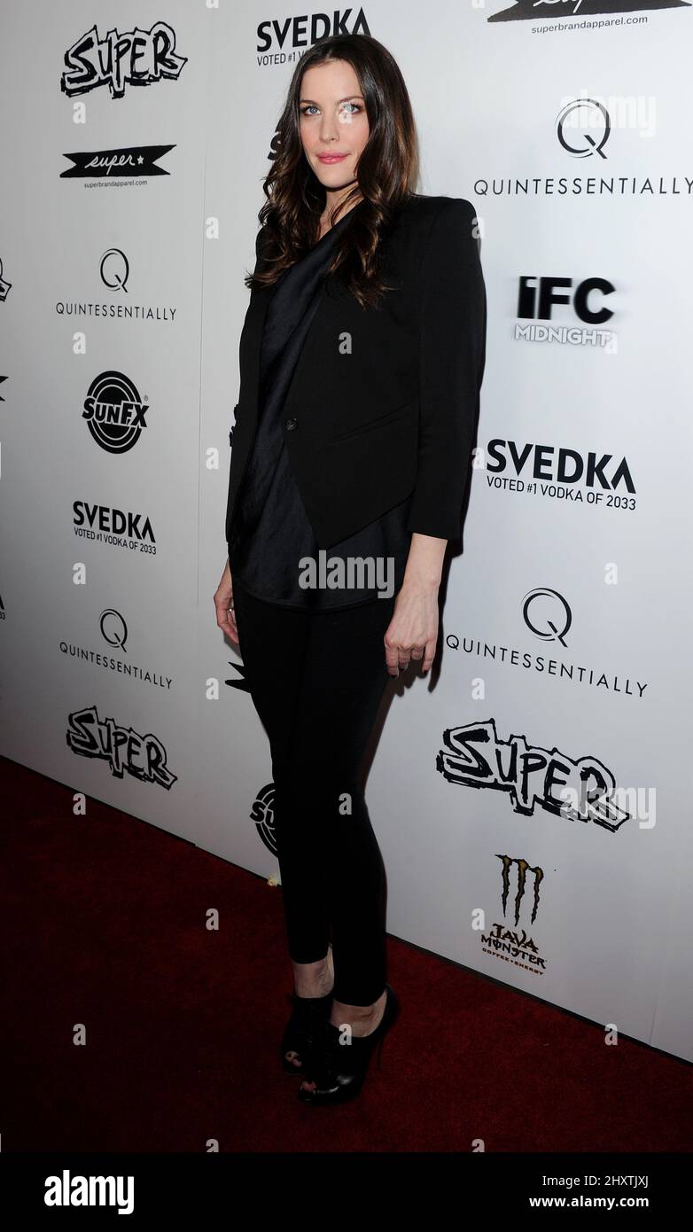 Liv Tyler während der „Super“-Premiere in Los Angeles im Egyptian Theatre, Hollywood, Kalifornien Stockfoto
