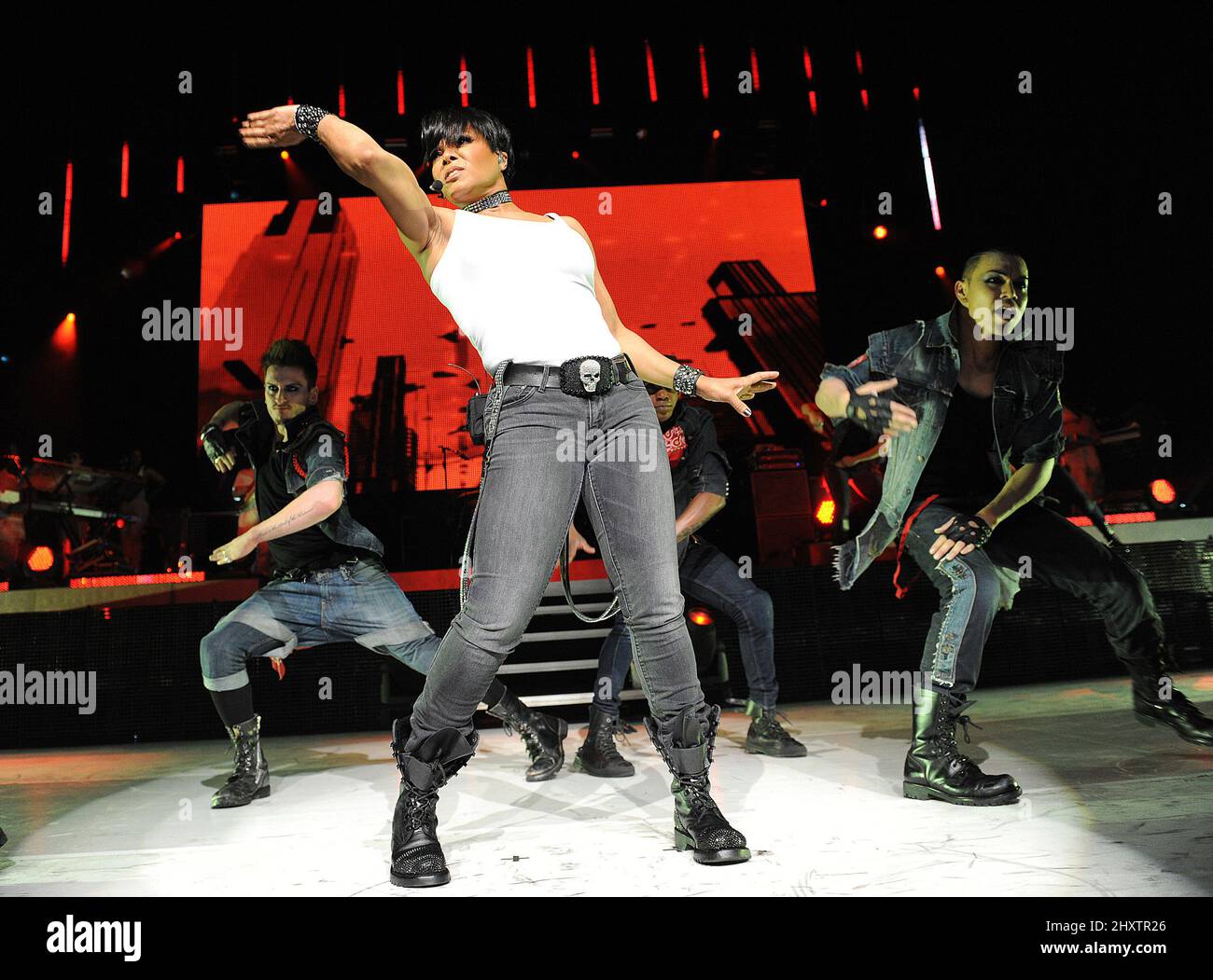 Janet Jackson spielt live auf ihrer „Number Ones: Up Close & Personal Tour“ im Gibson Amphitheatre im Universal CityWalk, Kalifornien Stockfoto