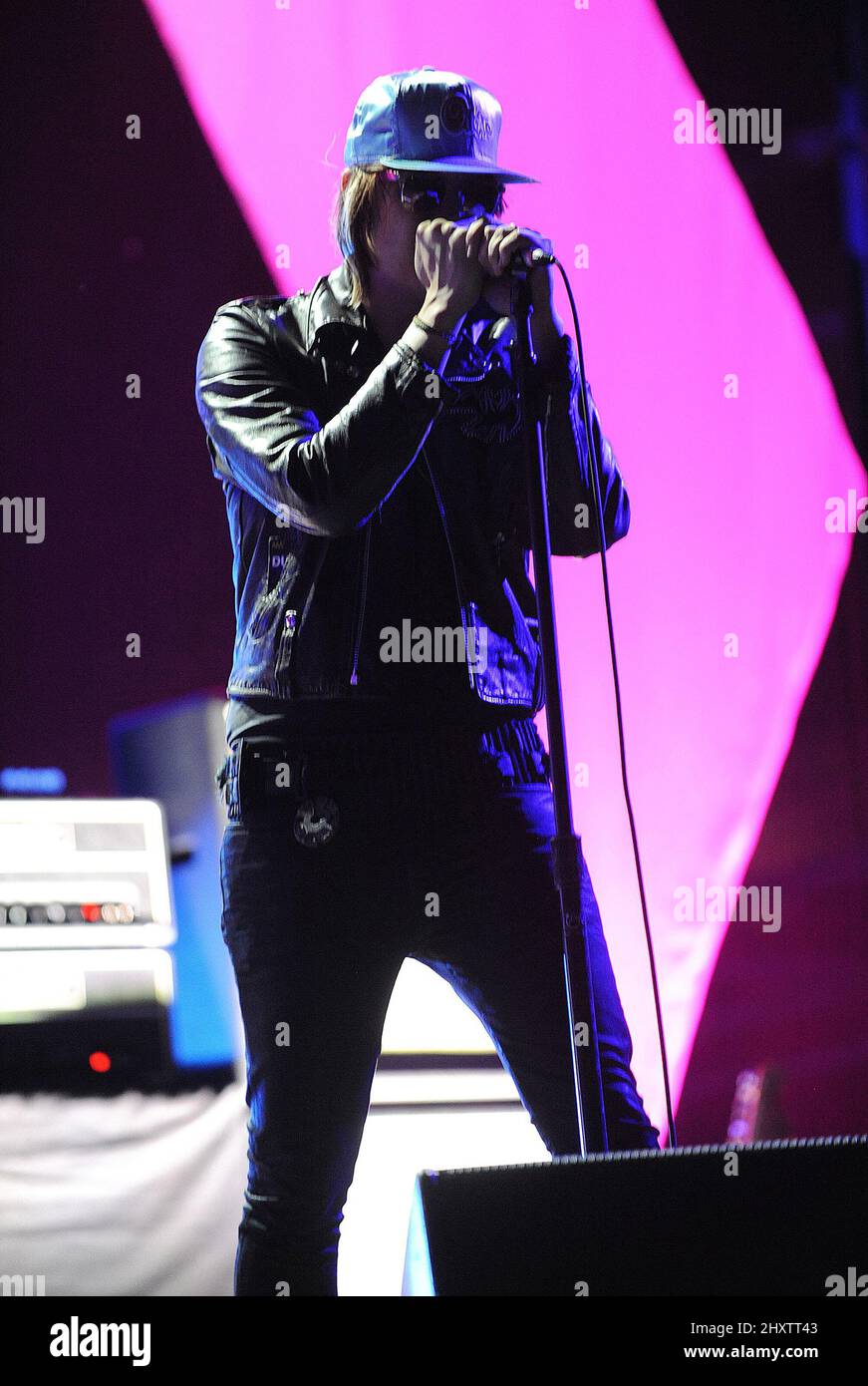Julian Casablancas über die Schlaganfälle beim Coachella Valley Music and Arts Festival, das im Empire Polo Field, Kalifornien, stattfindet. Stockfoto