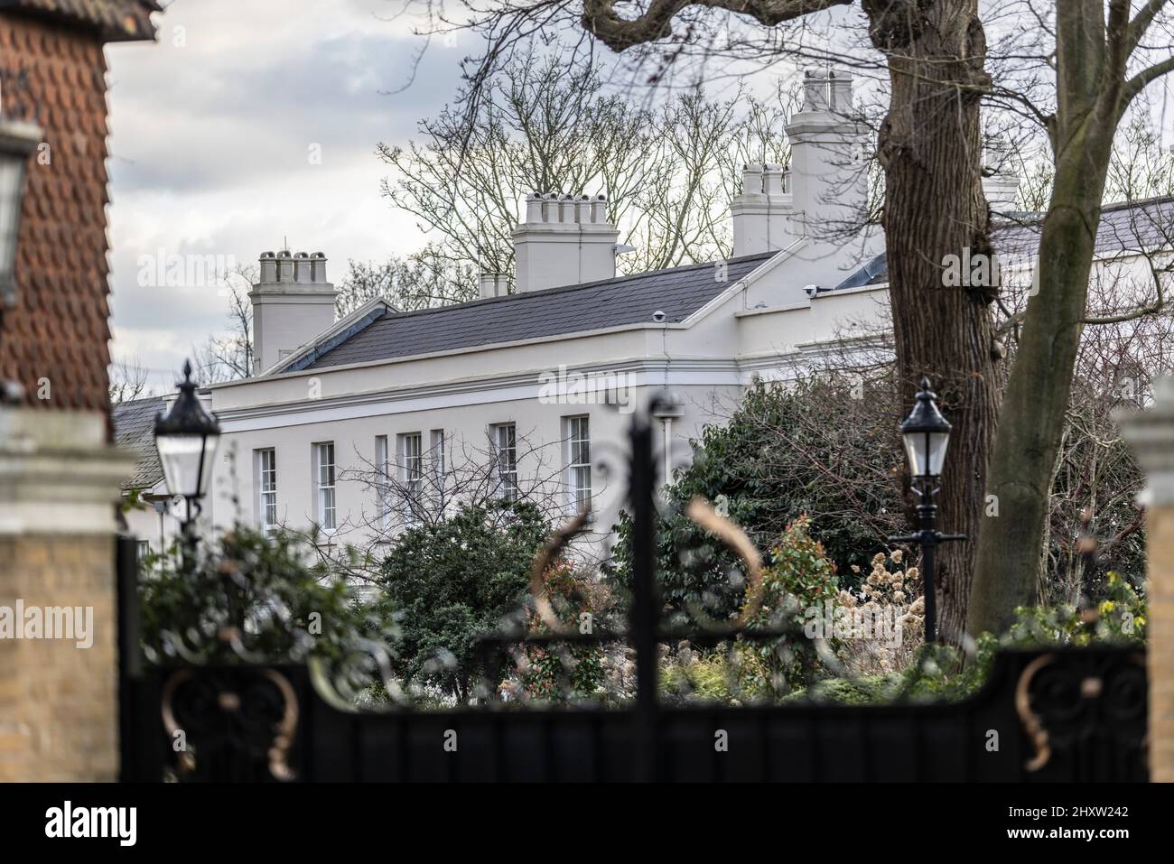 Heimat des russischen Oligarchen Alisher Usmanov, der das £48 Millionen Beechwood House in Hampstead Lane Highgate Hill, North London, England, besitzt Stockfoto