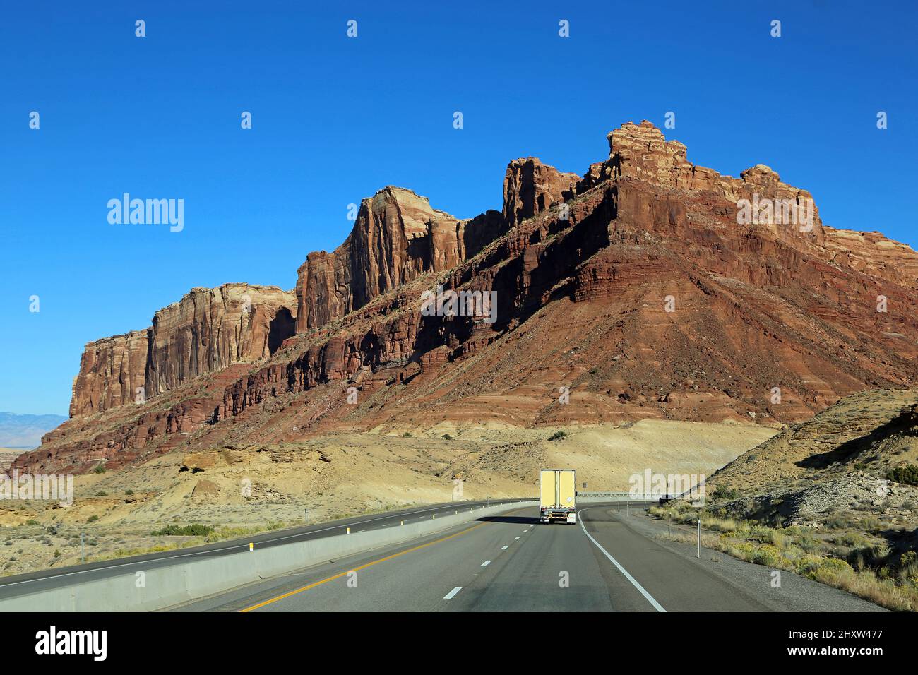 The Truck and the Black Dragon - Spotted Wolf Canyon, Utah Stockfoto