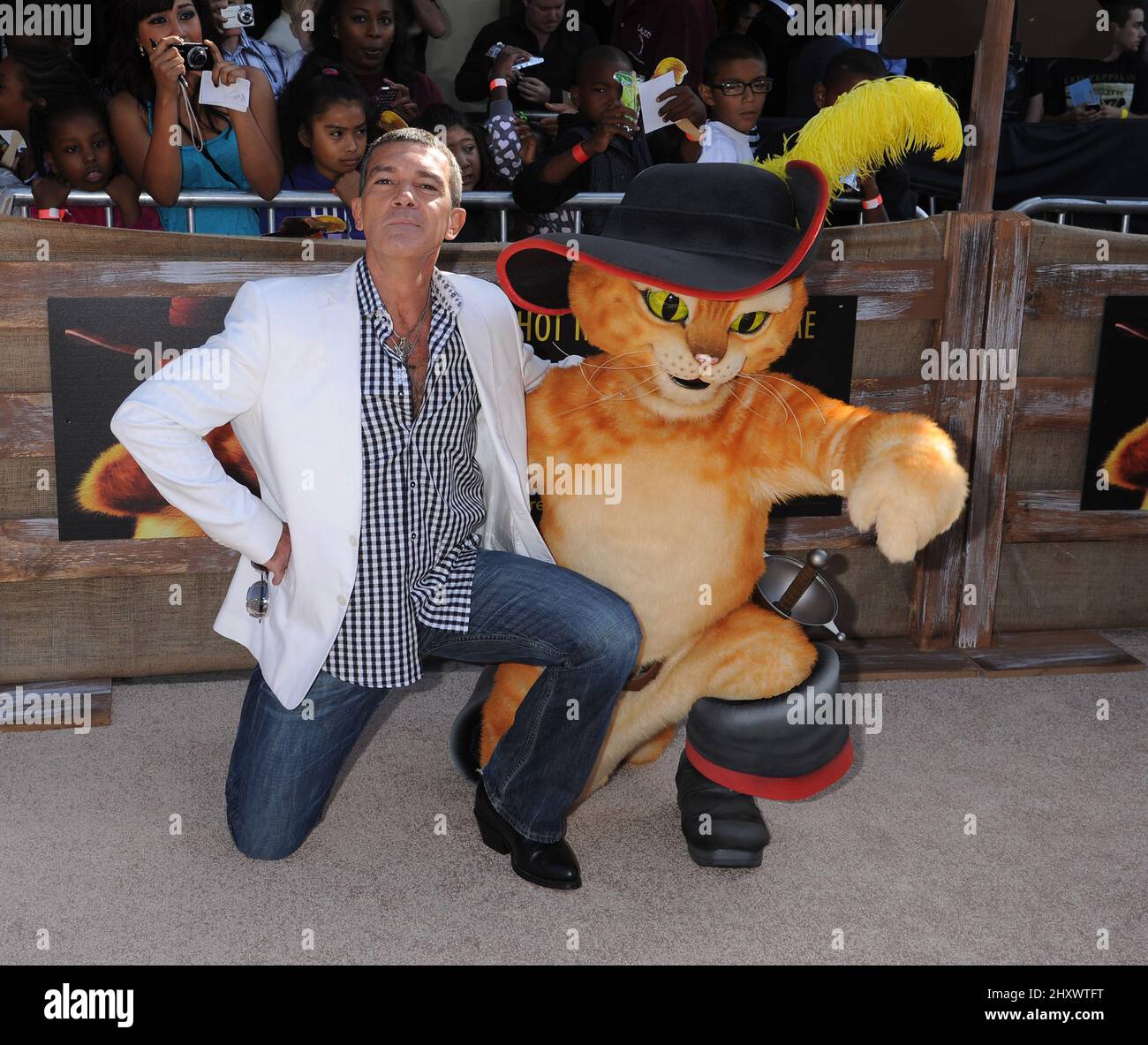 Antonio Banderas während der Premiere von „Kuss in Boots“ in Los Angeles im Regency Village Theatre, Kalifornien Stockfoto