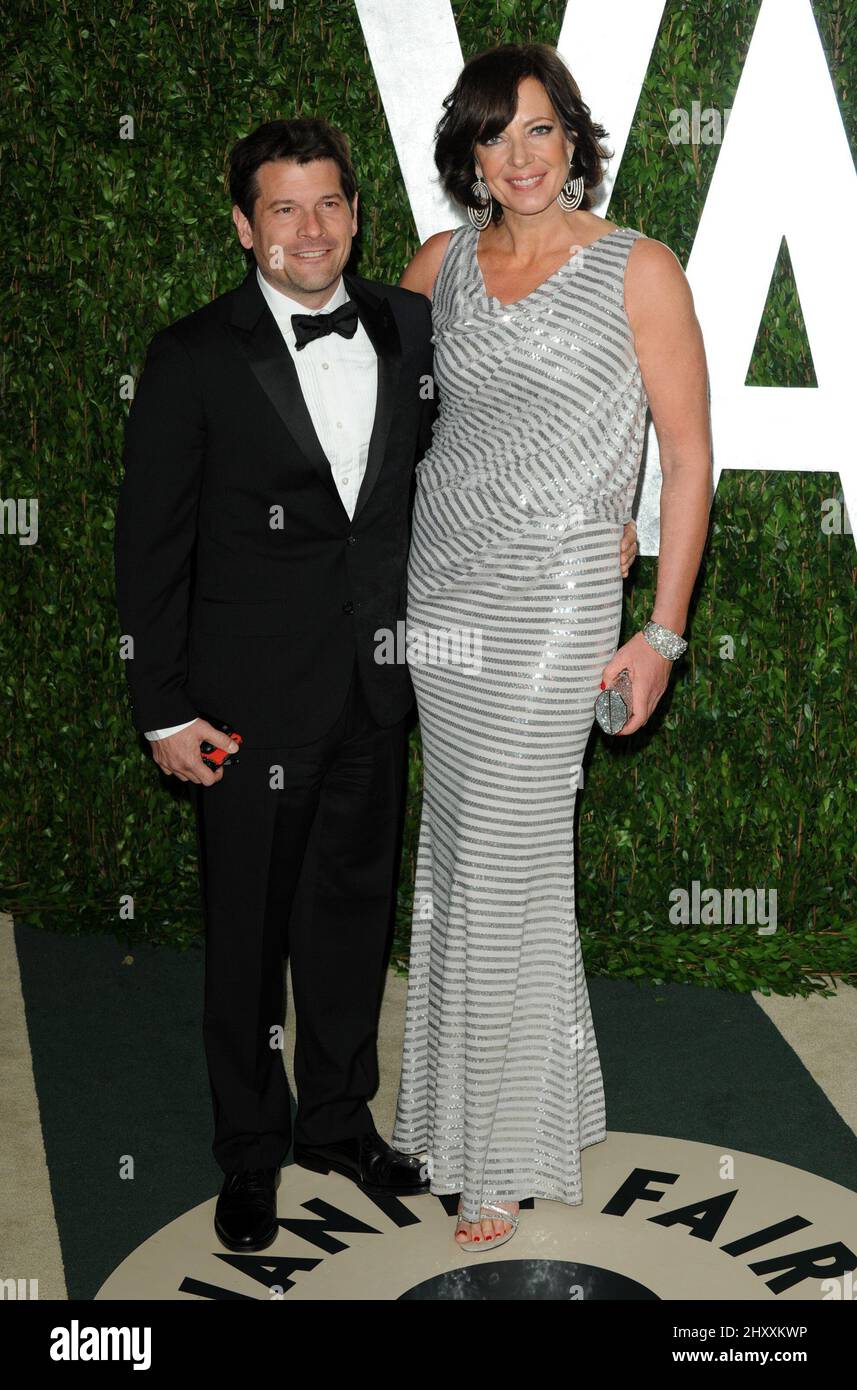 Allison Janney bei der Ankunft auf der Vanity Fair Oscar Party 2012 im