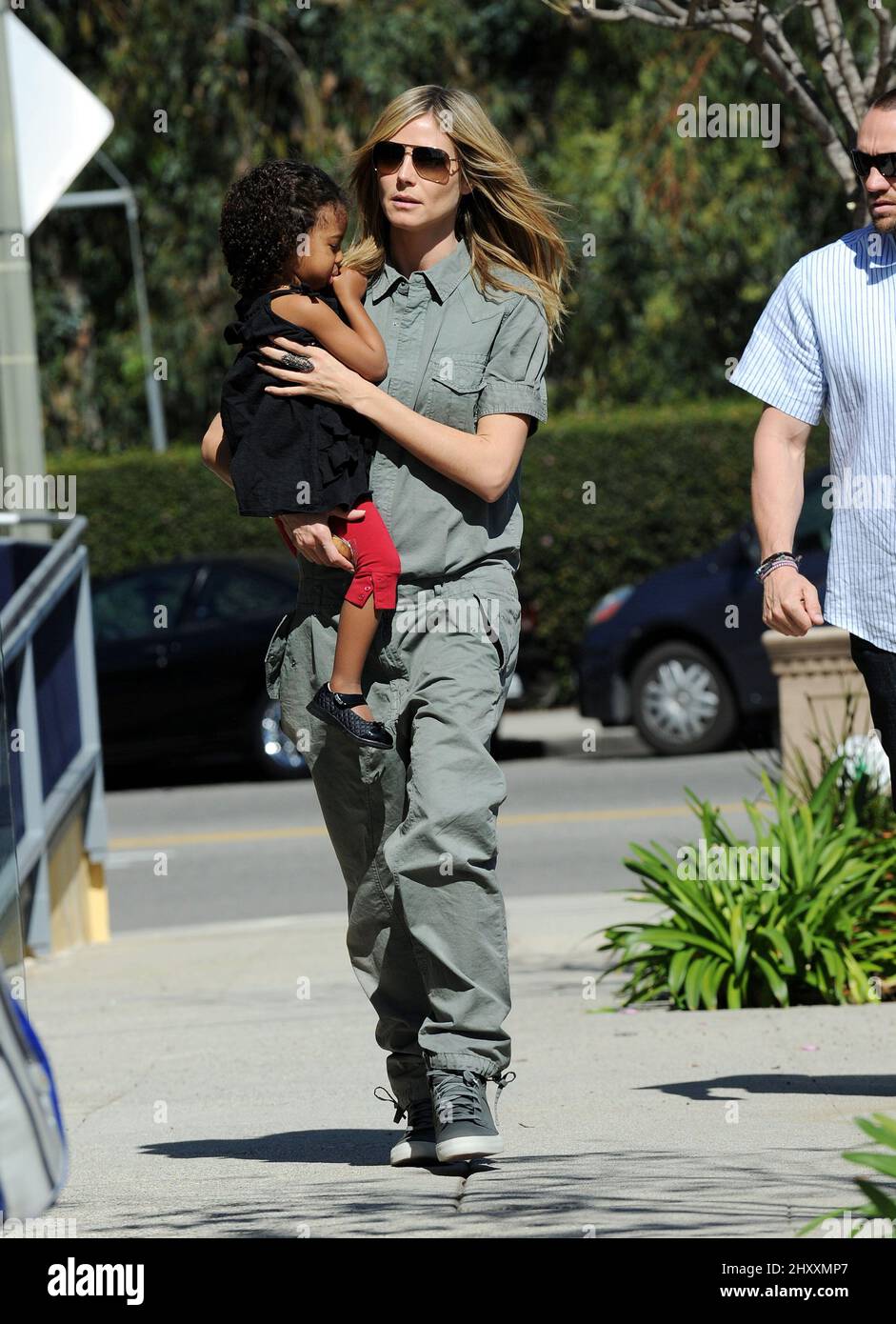 Heidi Klum und Tochter Lou Sulola Samuel werden in Los Angeles, Kalifornien, gesehen Stockfoto